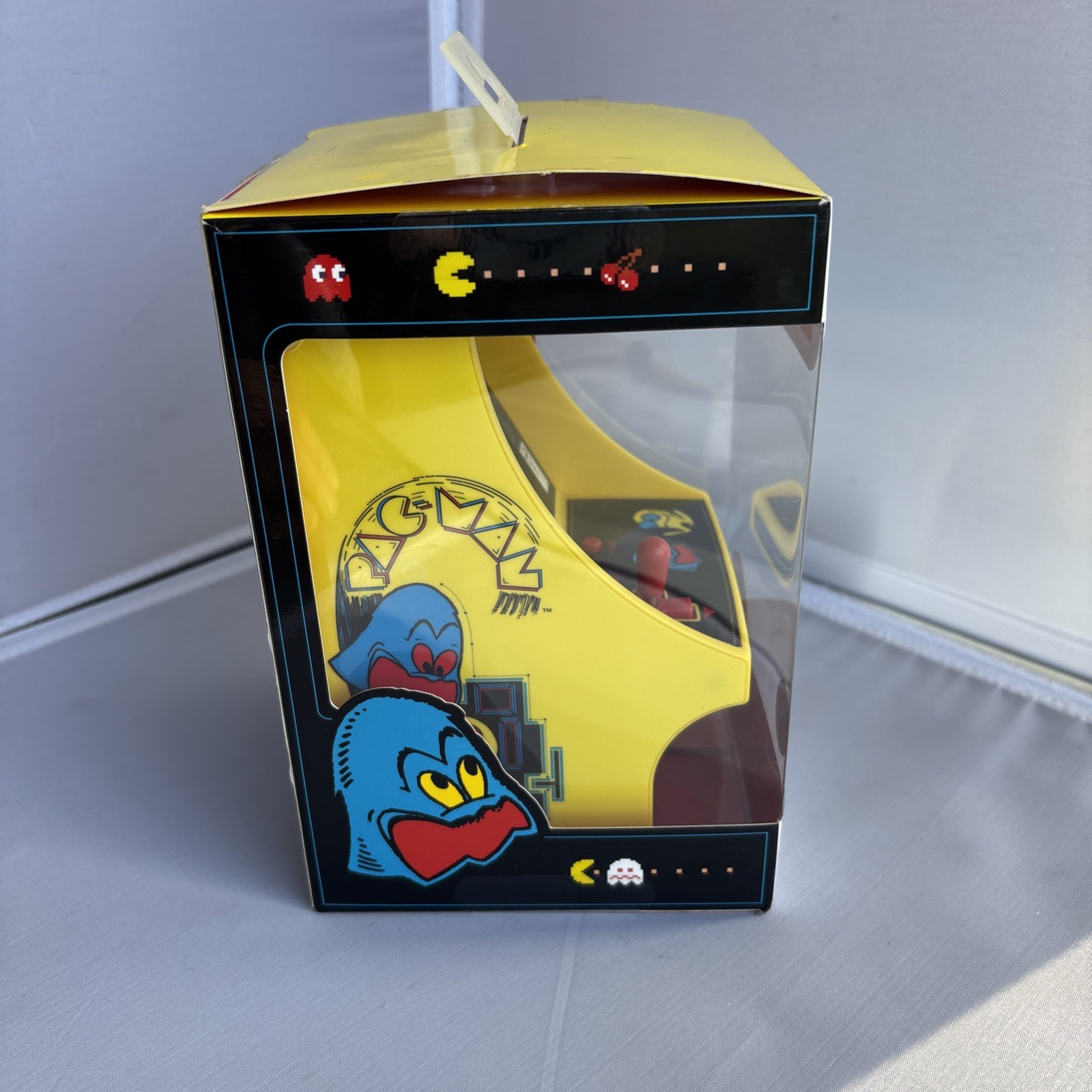 My Arcade Pac-Man DGUNL-3220 Micro Player Retro Arcade Machine -6 Inch Cabinet