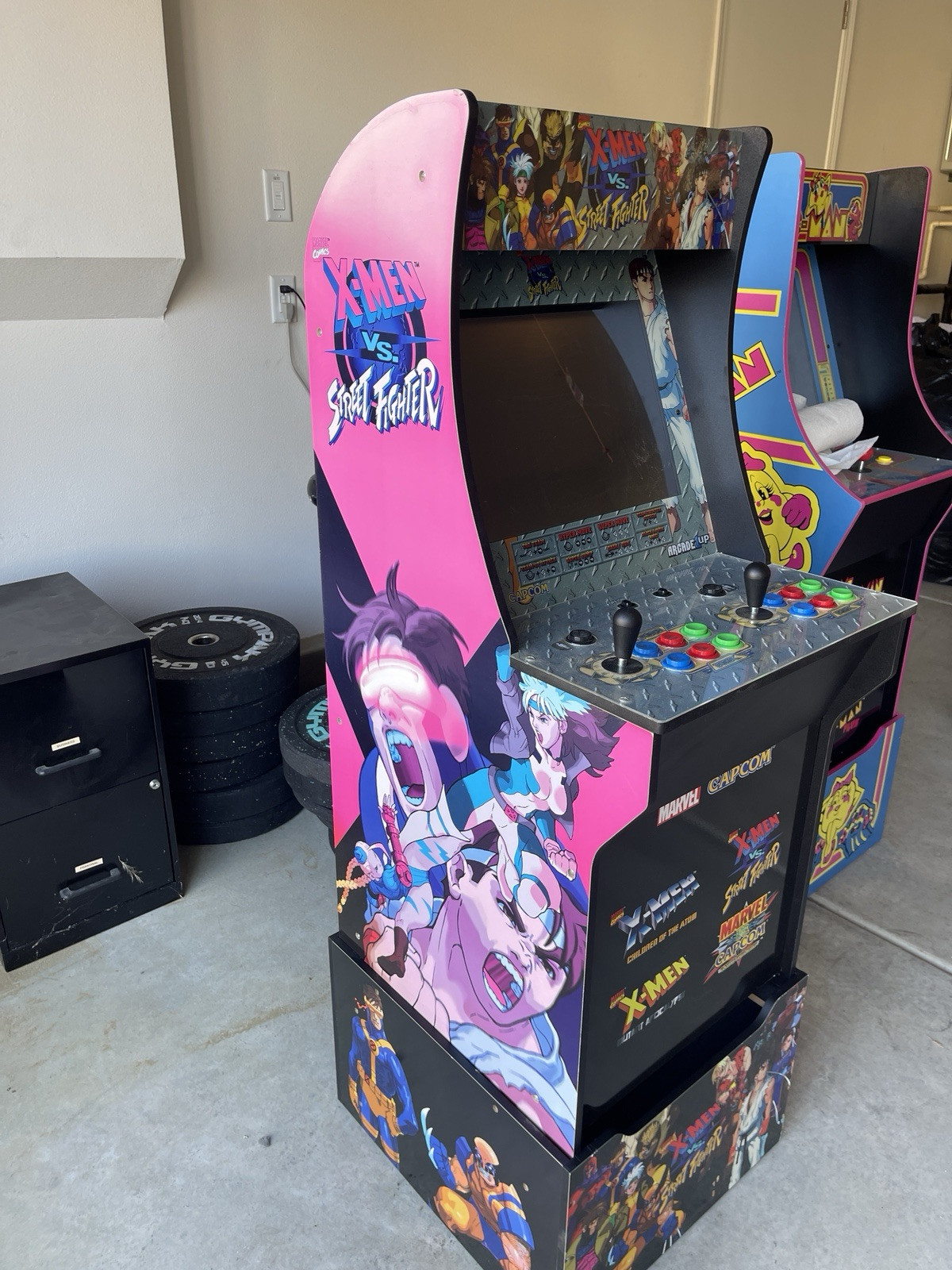Arcade1UP X-MEN vs Street Fighter (w/ riser + light-up marquee) WiFi Multiplayer