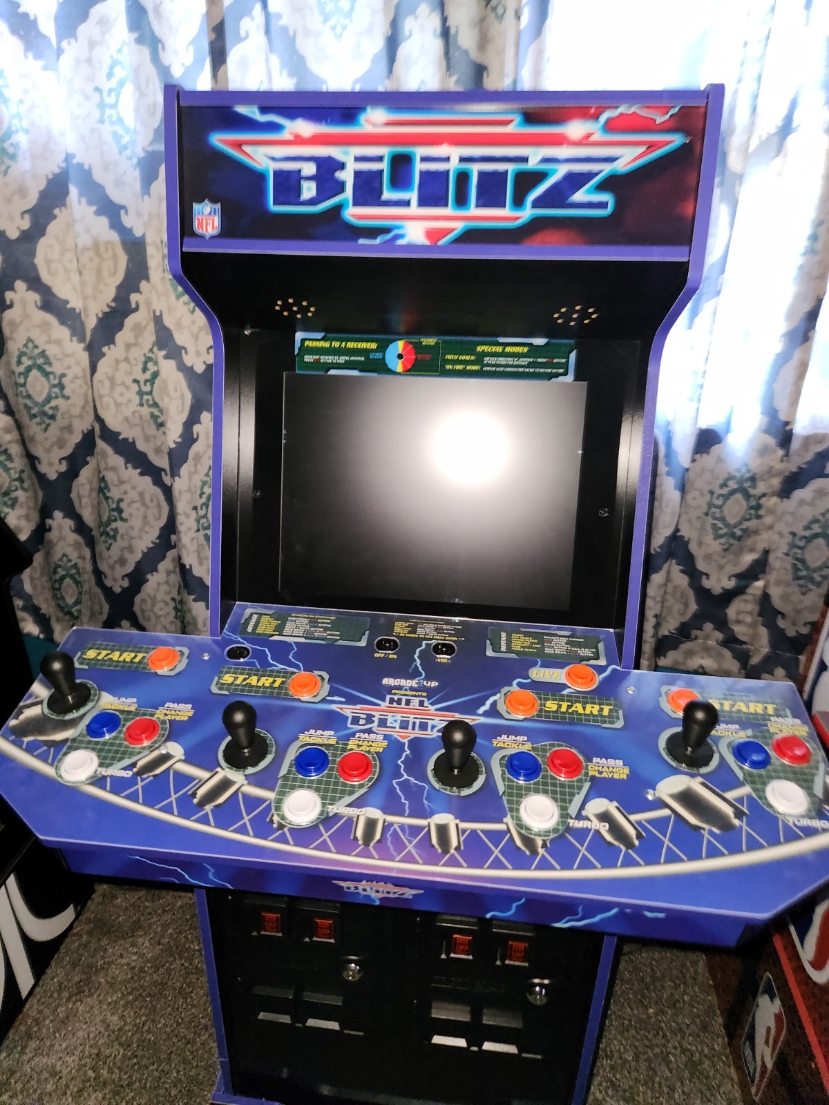 Arcade1Up NFL Blitz Legends 4 Player Arcade Machine – Works Perfect