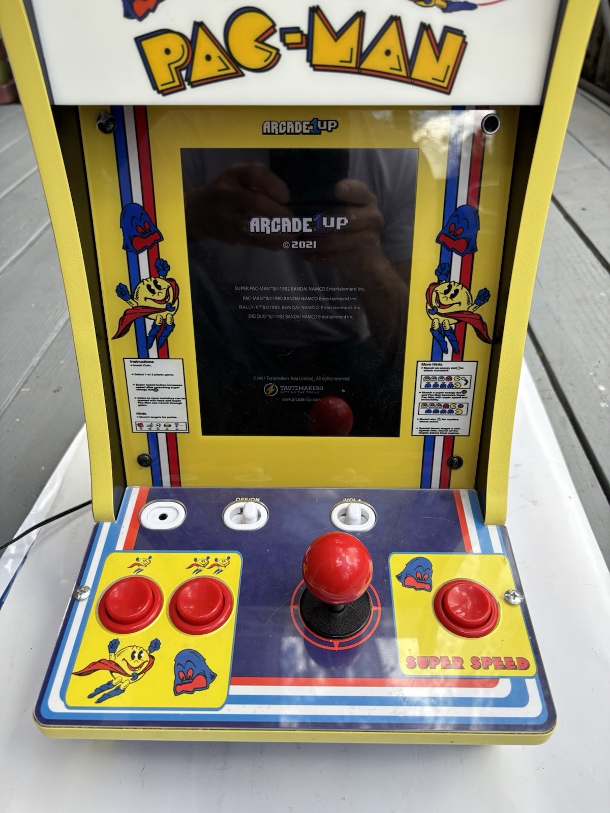 Arcade 1Up Party Cade Plus Retro Game Super Pac-Man 4 In 1 Games Pac-c01334