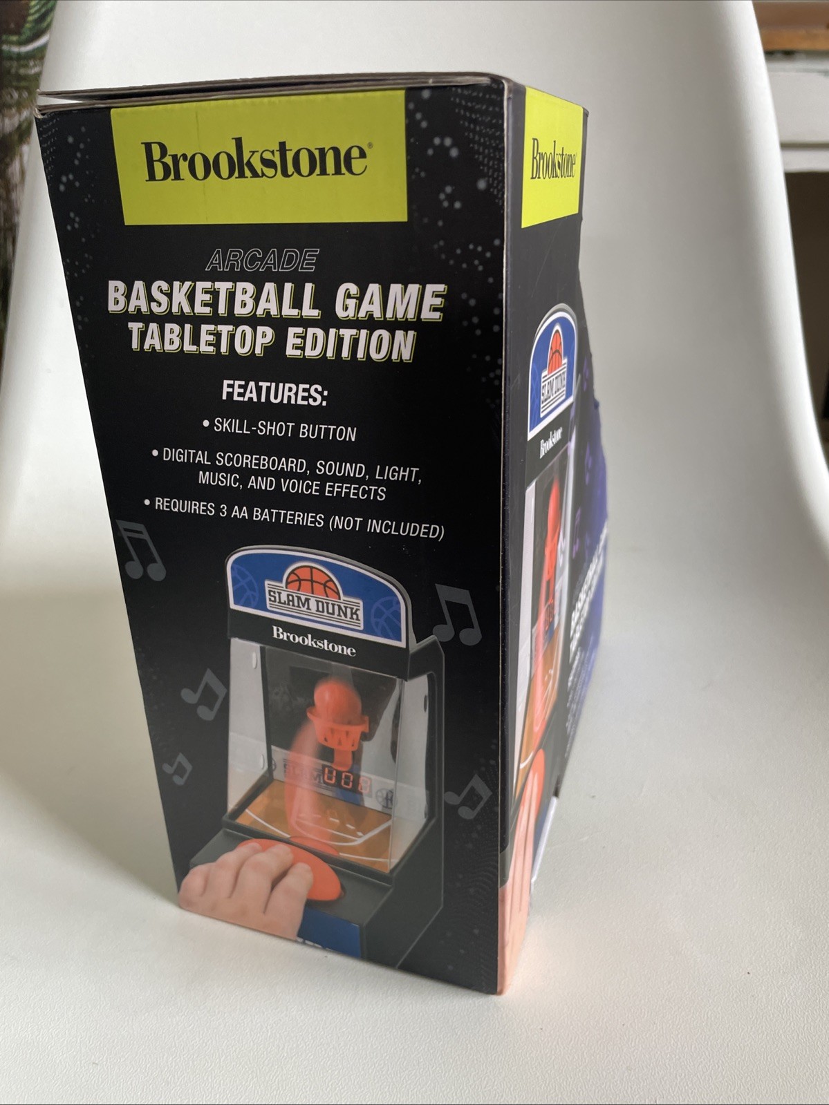 Brookstone Slam Dunk Basketball Game Tabletop Edition Digital Scoreboard New