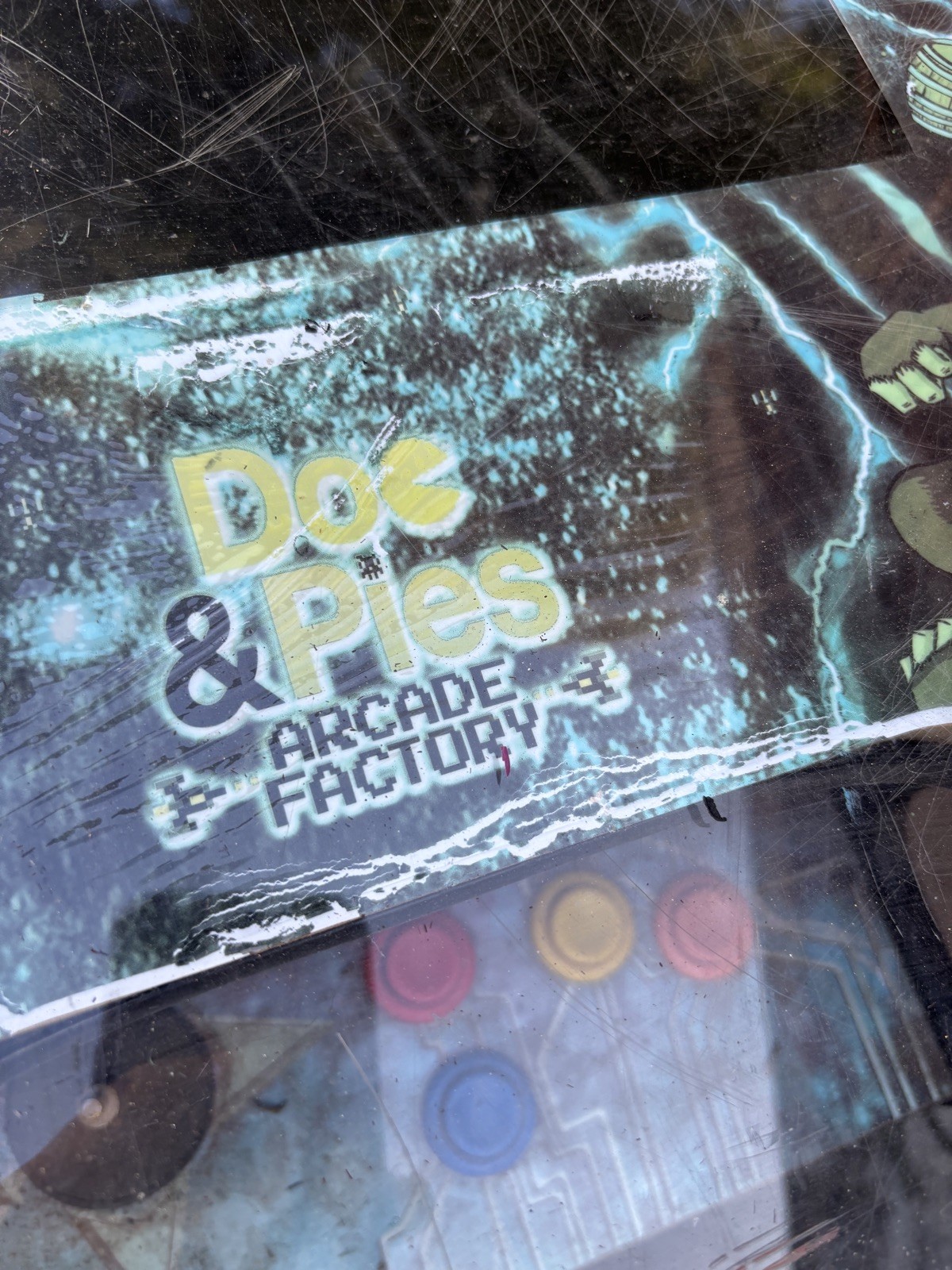 Doc and Pies Arcade Factory Cocktail Machine 412 Classic Games Full Size LCD NEW
