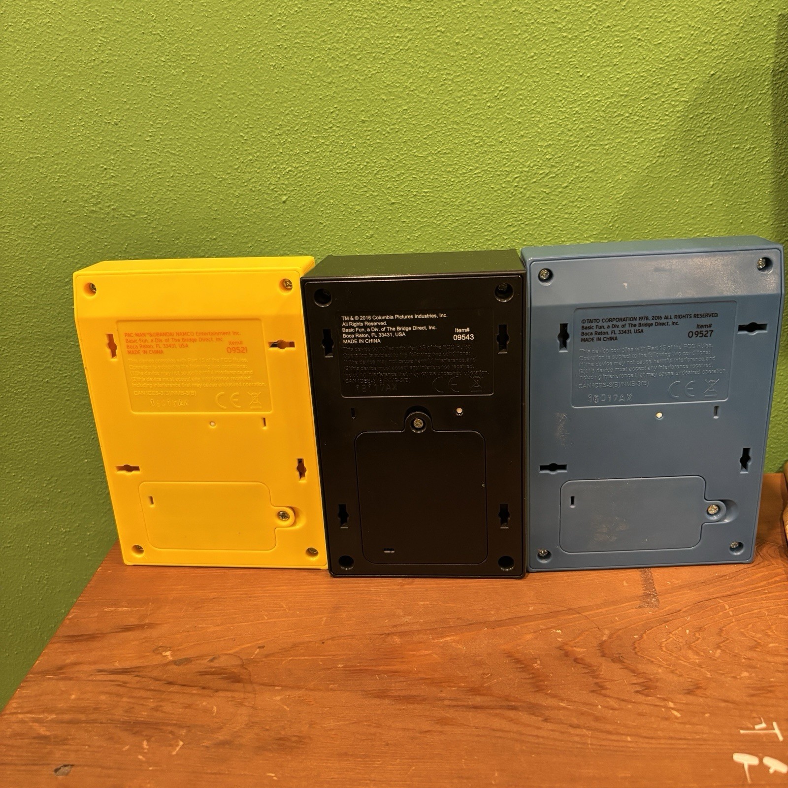 Space Invaders, Pac-Man, Pac-Man Retro ,Q*bert Game Lot Of 3 Tested