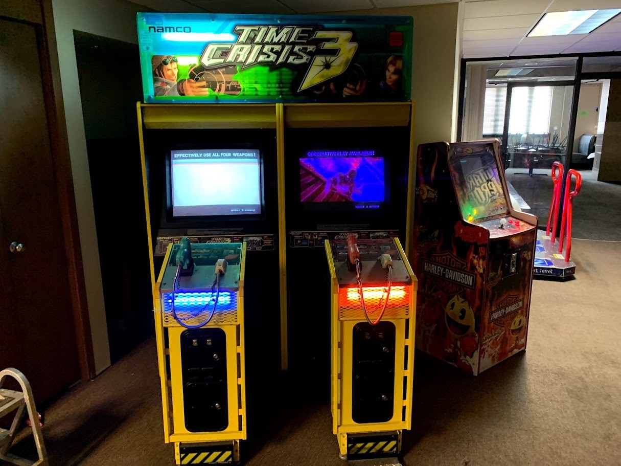 TIME CRISIS 3 Full Size Arcade Gun Shooting Video Game Machine