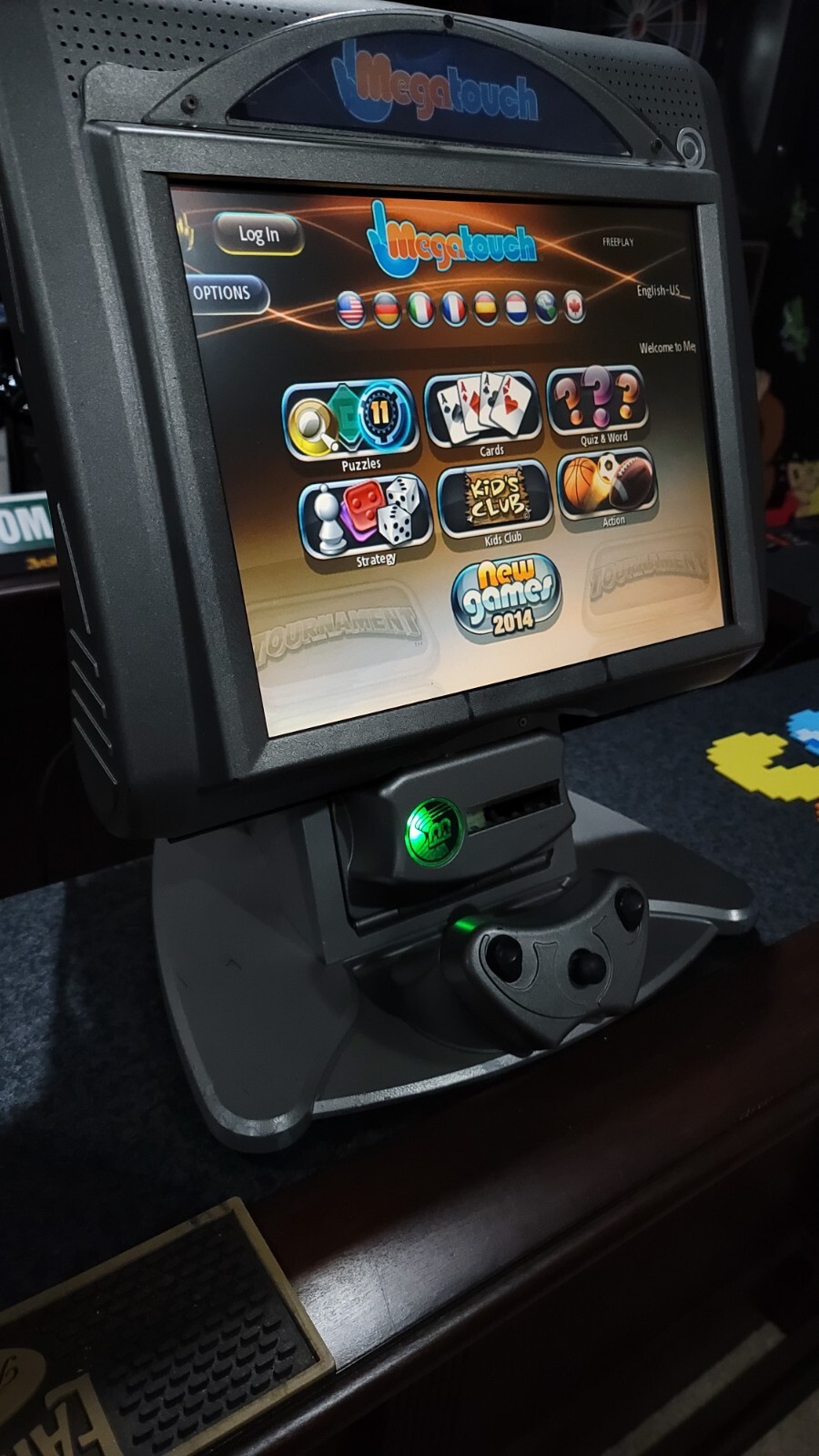 Merit Megatouch Ion 2014 with 188+ games. Megatouch service in Chicago Area!