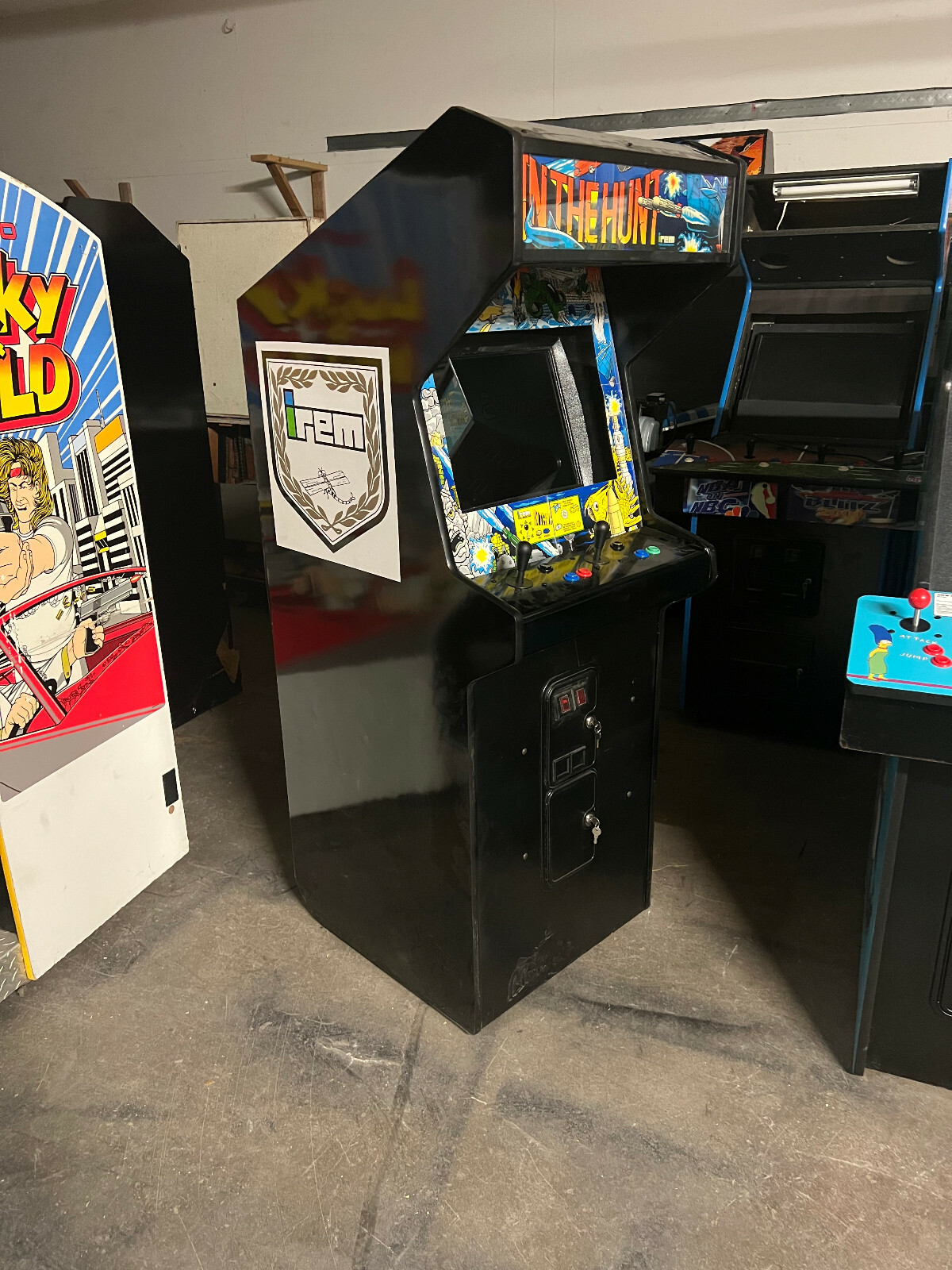 IN THE HUNT ARCADE MACHINE by IREM 1993 (Excellent Condition)