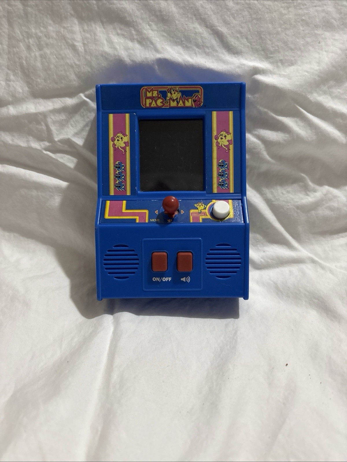 Ms. Pac-man Handheld Retro Mini Arcade Game 2018 Basic Fun Bandai Namco