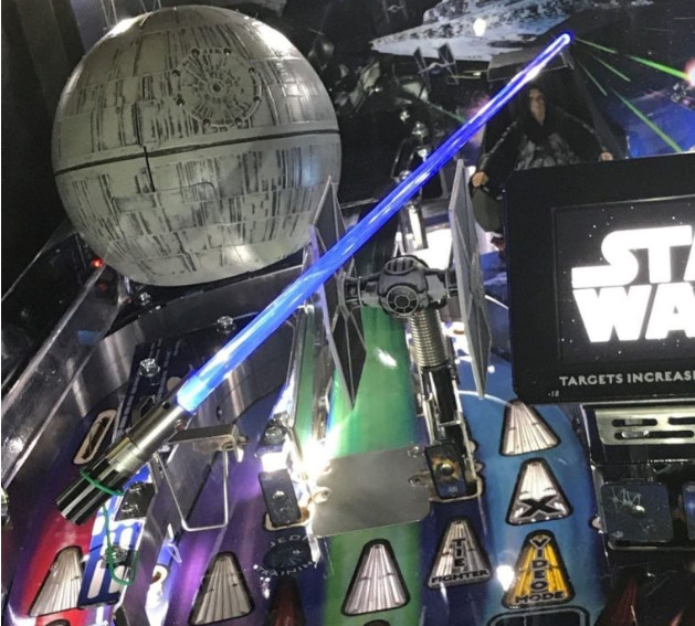 tar Wars SW Pinball Machine BLUE GLOWING LIGHT SABER LED mod Stern