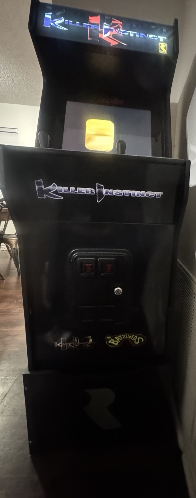 RARE Arcade1Up Killer Instinct Stand-Up Video Arcade Cabinet Machine