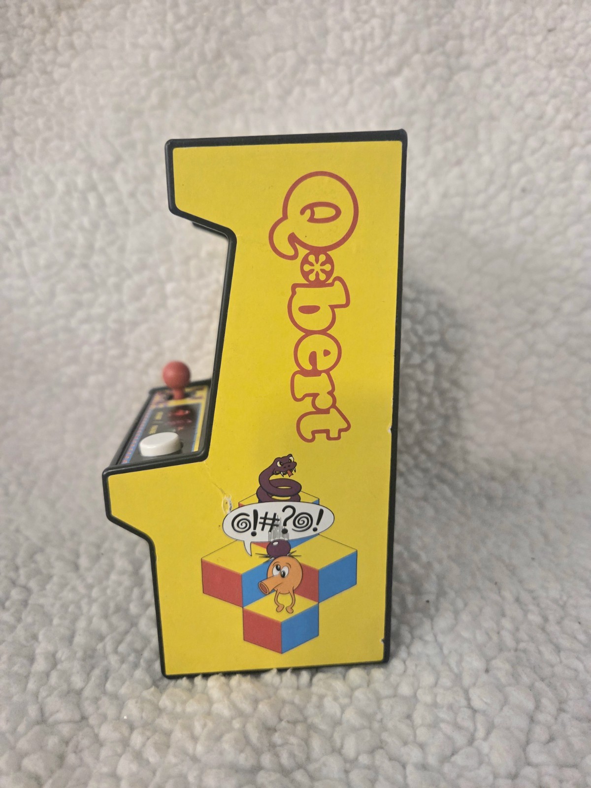Q’Bert Mini Arcade Game 2016 Working and in Good Condition. Fun. Miniature.