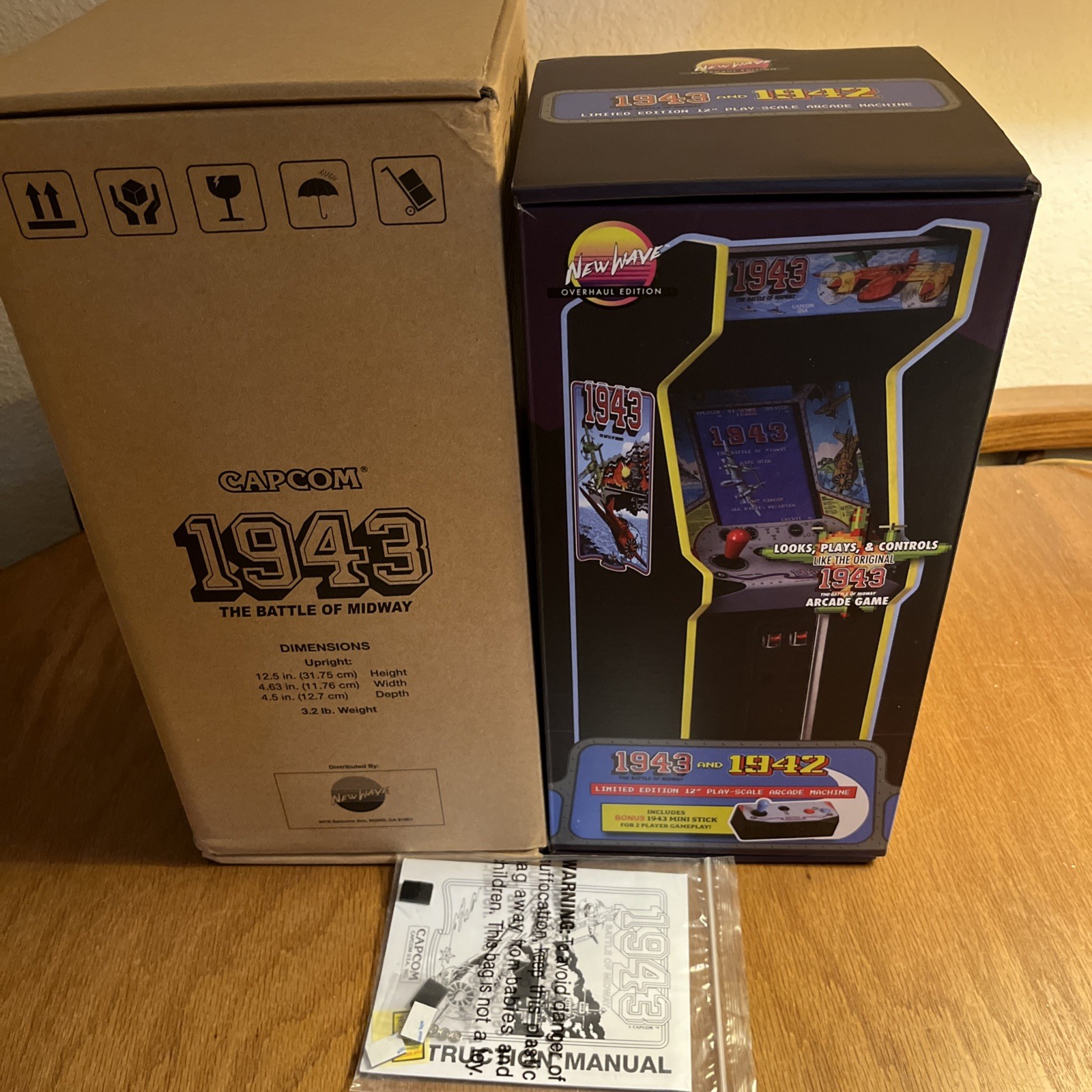 New Wave Toys 1943 Replicade 1/6 Scale Arcade Arcade machine