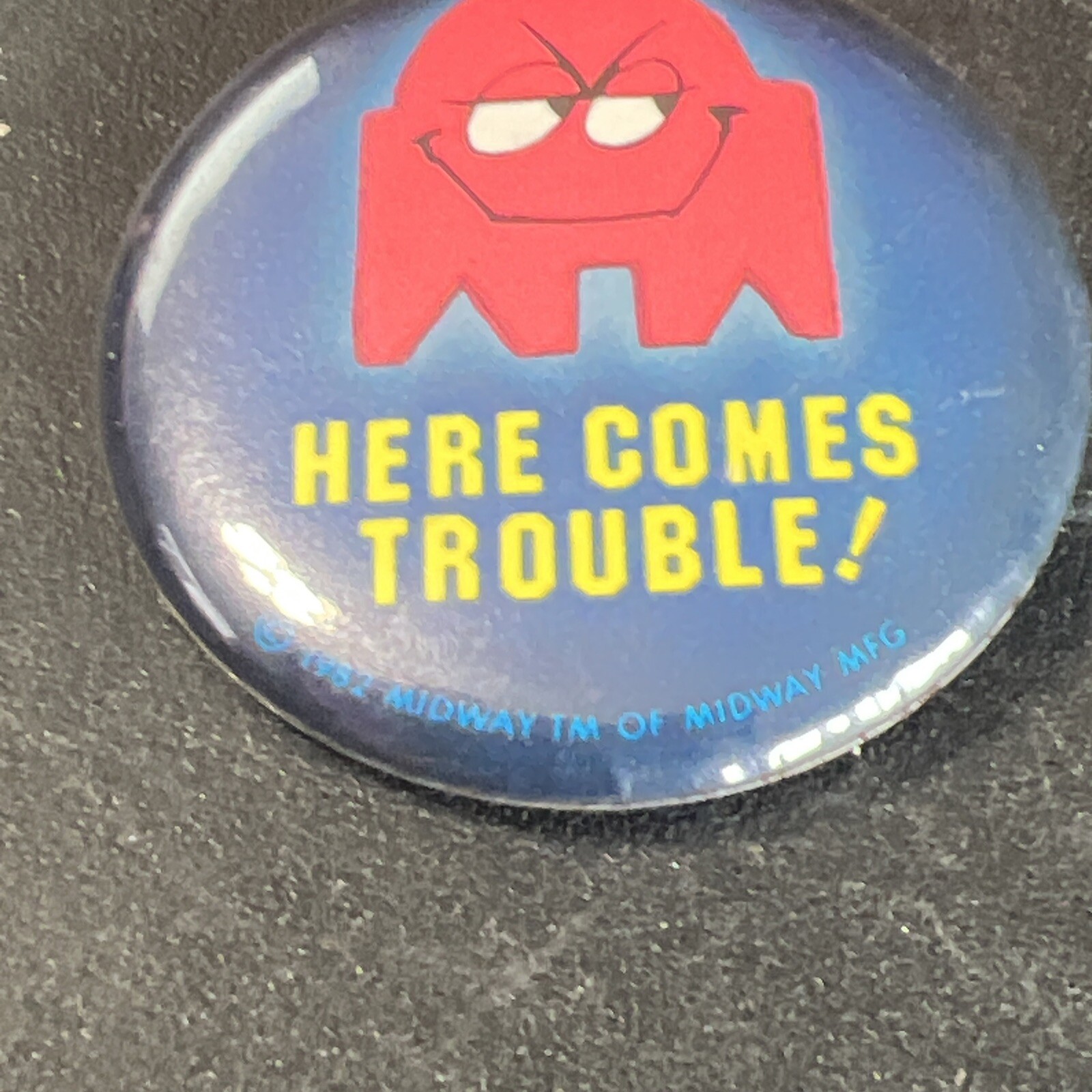 Vntg 1982 Pacman Midway Ghost Hallmark Pinback Button
