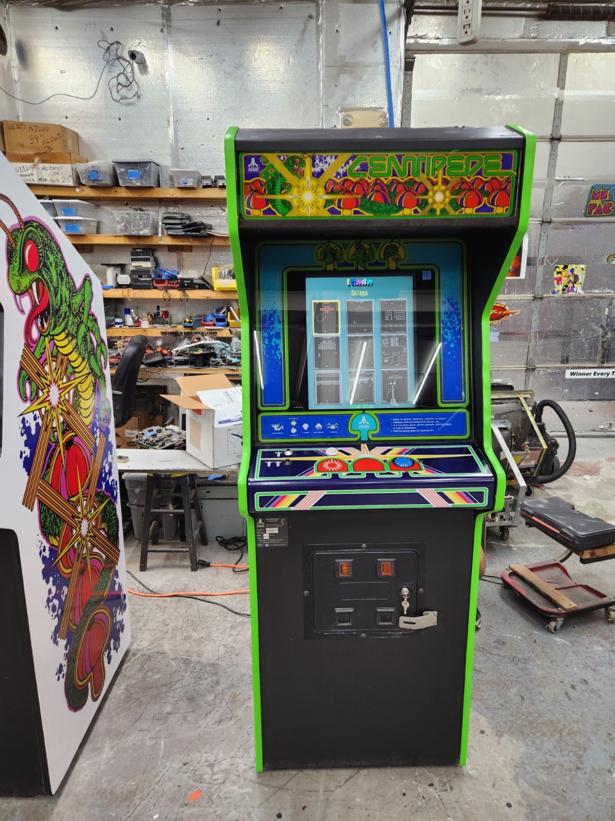 CENTIPEDE Stand Up Full Size Arcade Machine Classic Video Game 9 Games in 1 (#2)