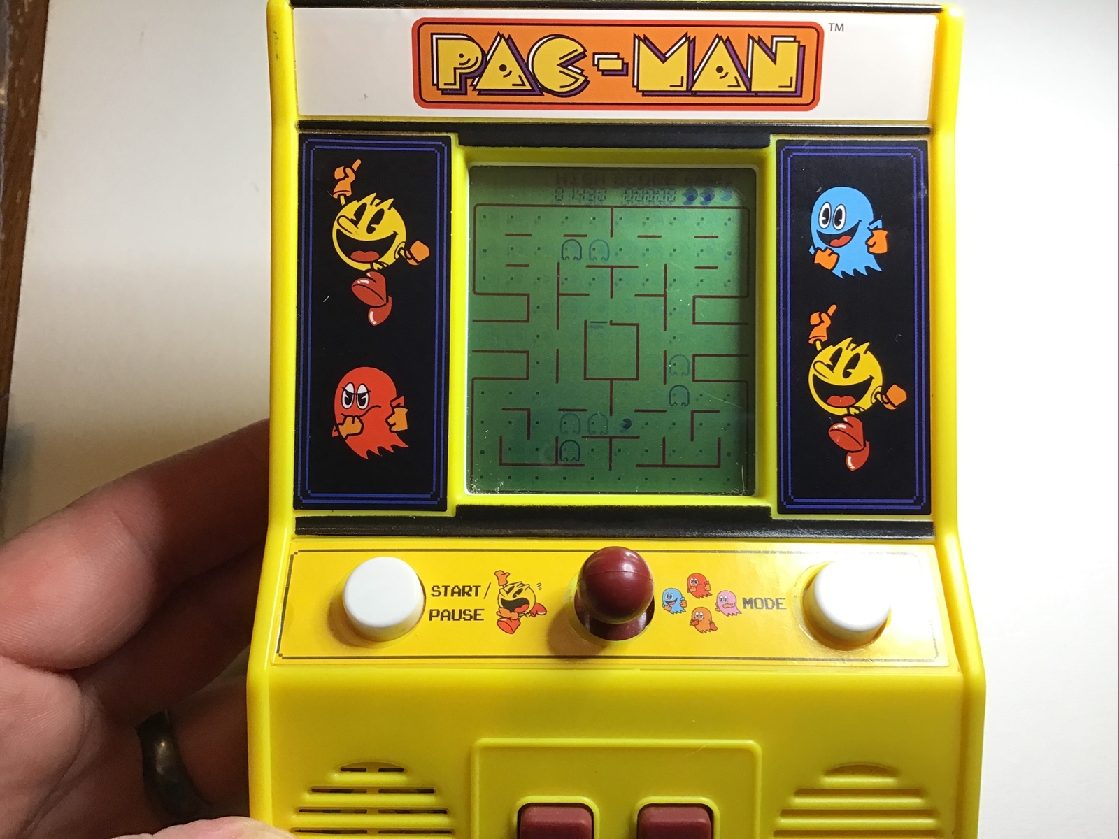 Pac-man Mini Hand Held Video Arcade Yellow Still works!
