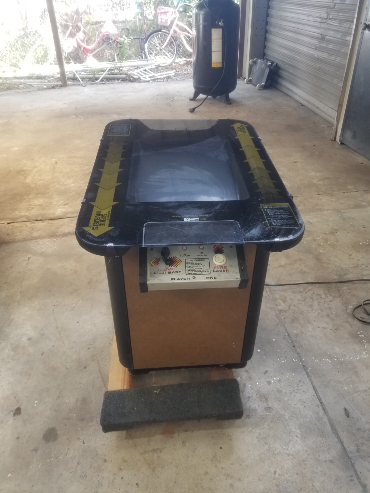 SPACE INVADERS Cocktail Table ARCADE MACHINE MIDWAY 1978