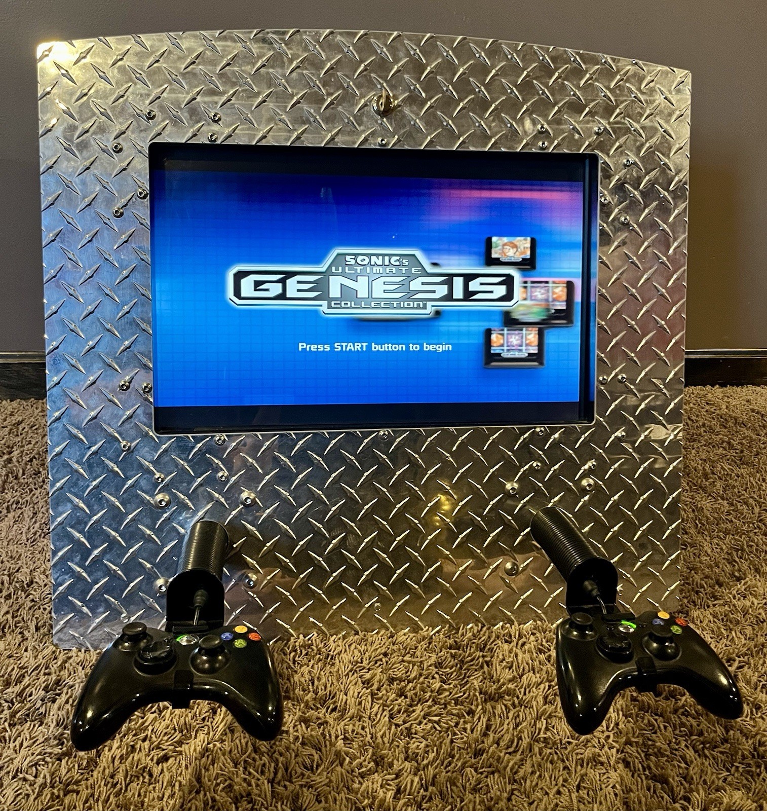 Custom Xbox 360 S Arcade Kiosk Cabinet 22″ LCD 2 Controllers Man Cave Tested