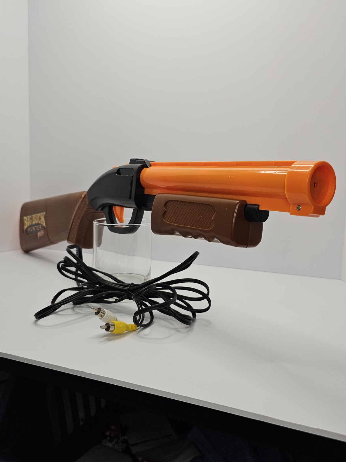 JAKKS Pacific Big Buck Hunter Pro Plug & Play TV Arcade Game (2009) *Gun Only*