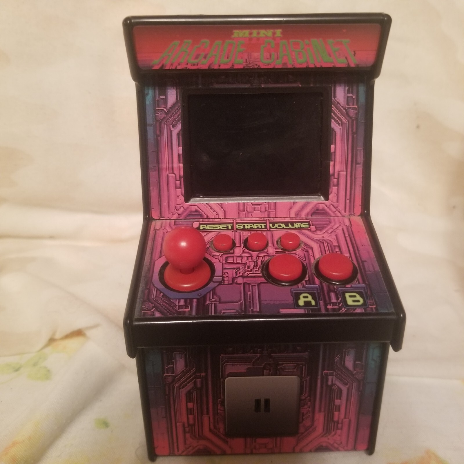 80s Arcade Game Console, 6″ tall, numerous games