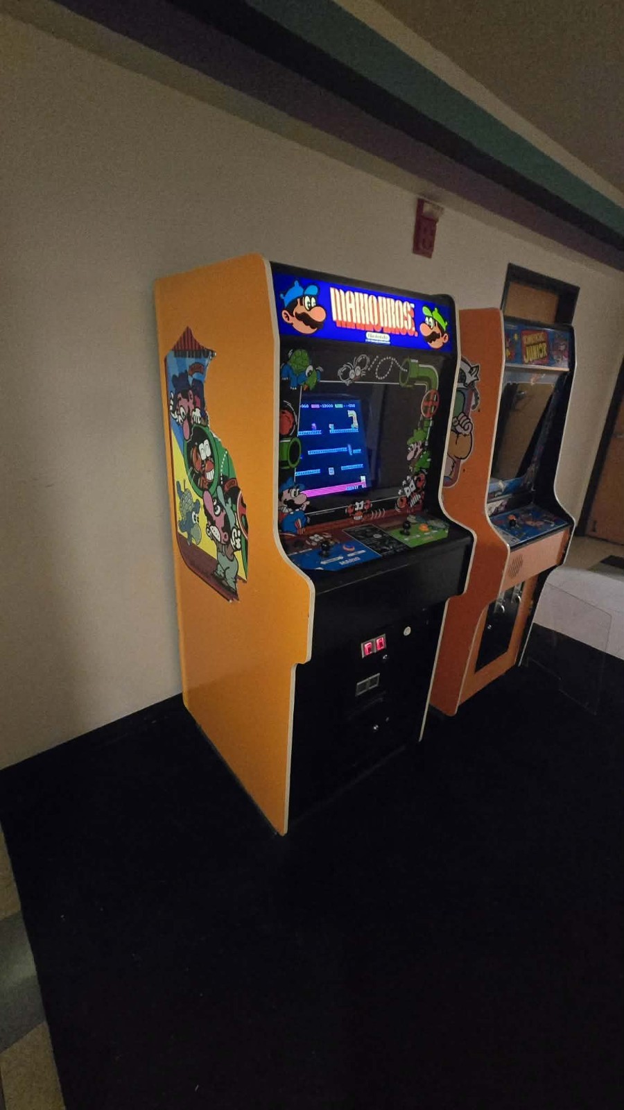 Nintendo Mario Bros Full Size Arcade Machine – Original And dedicated Wide Body