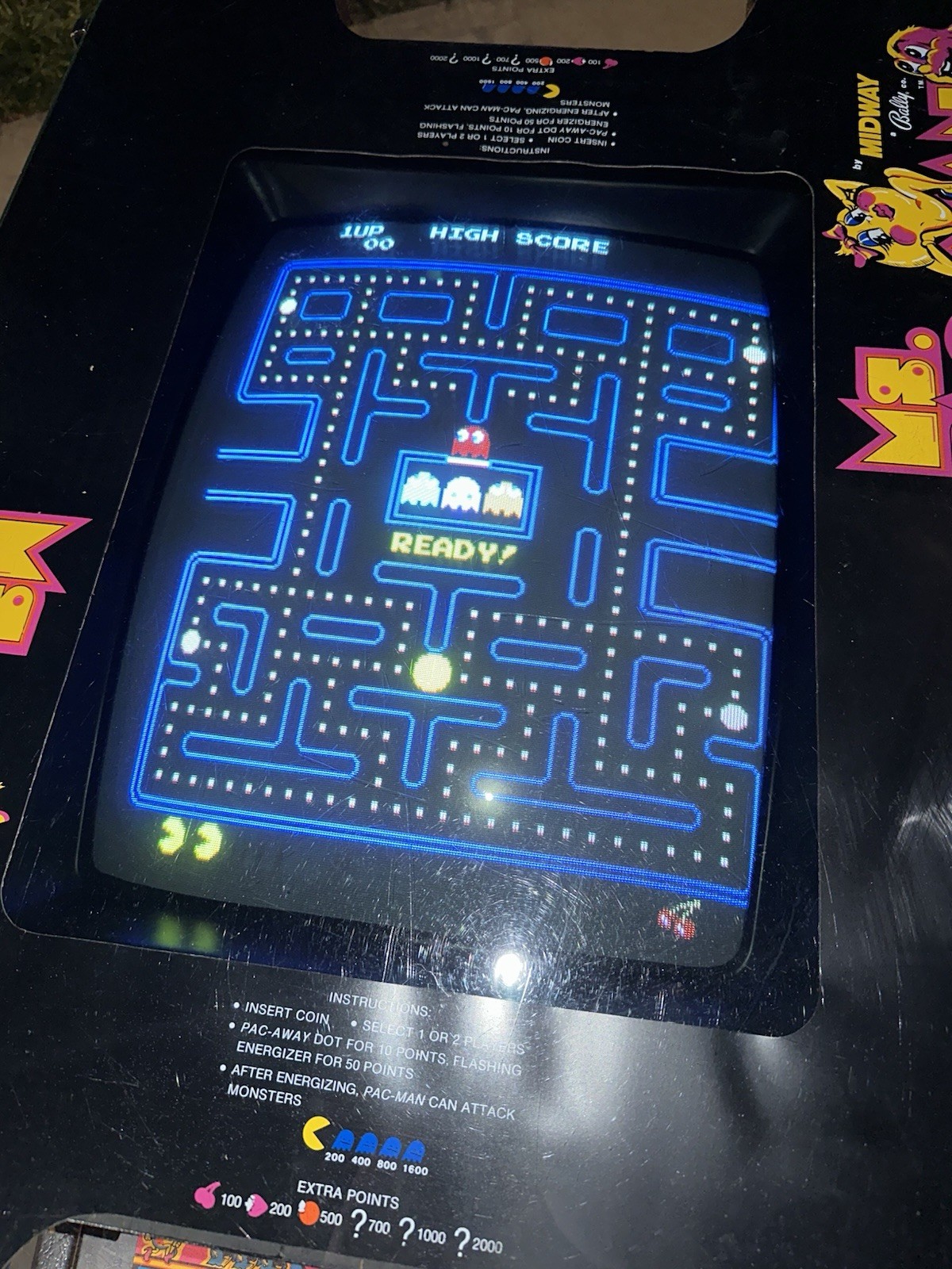 Ms Pacman Table Top Coin Arcade. Wooden exterior made by Midway Bally co Vintage