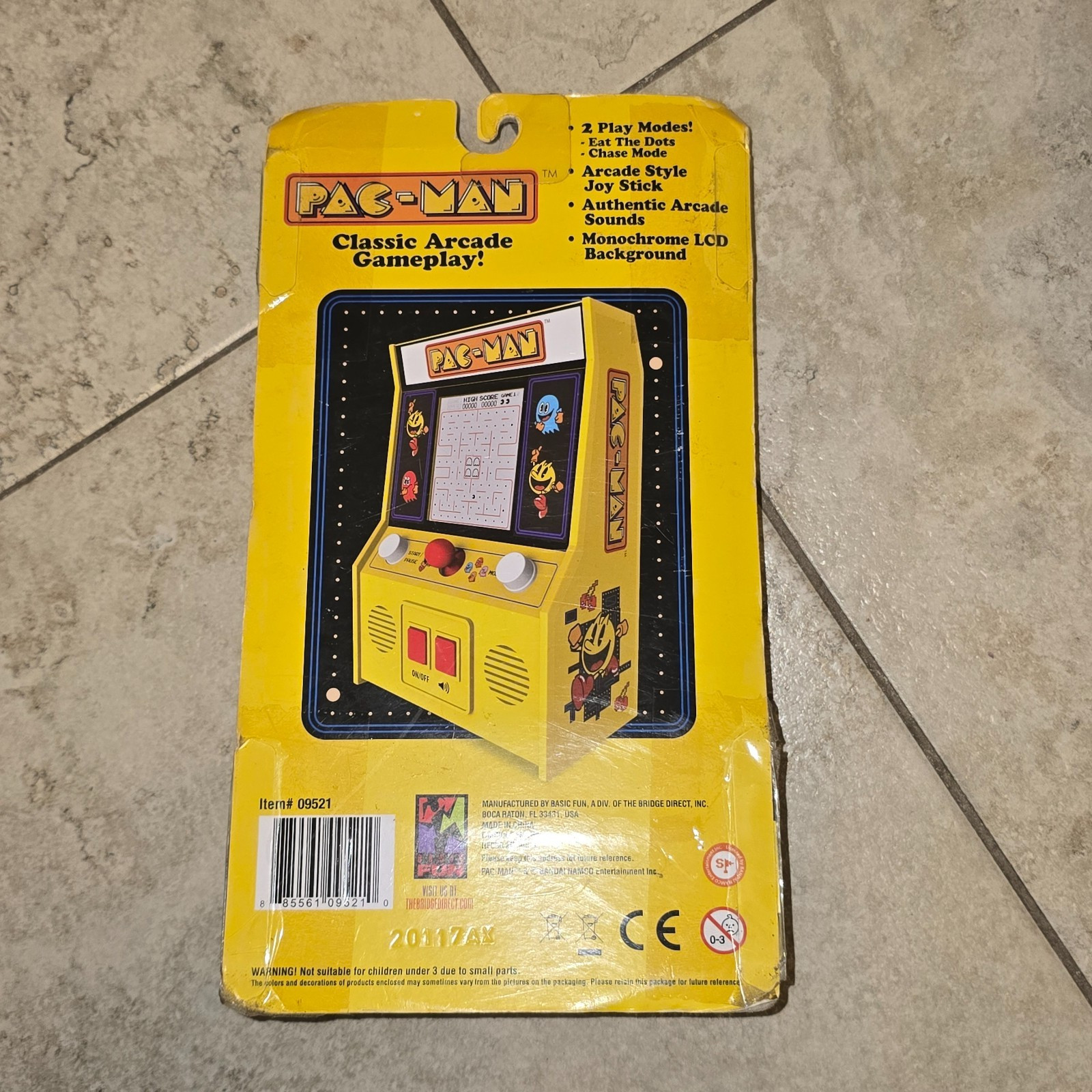 Pac – Man Classic Arcade Handheld Game – By Basic Fun – NEW IN PACKAGE