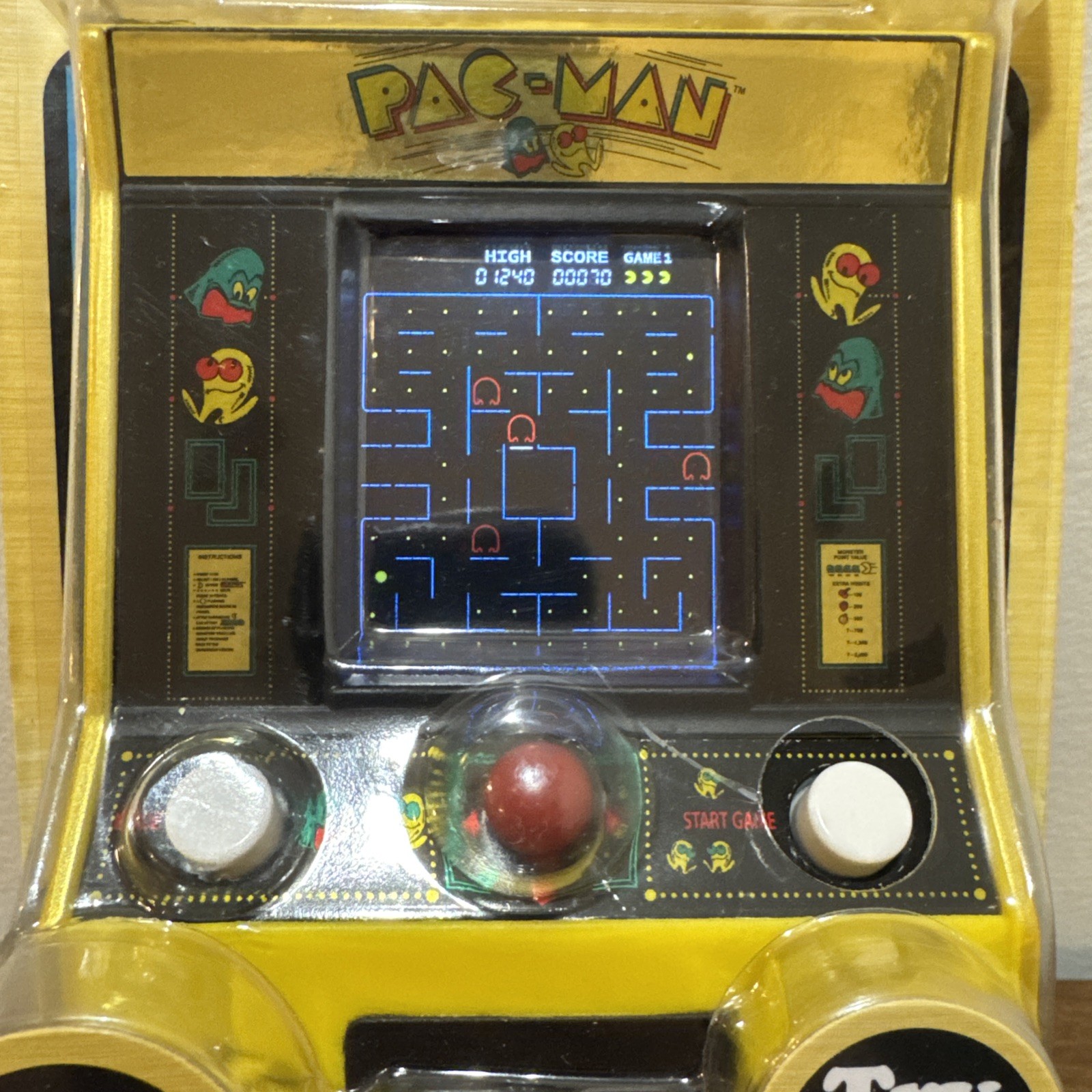 PAC-MAN Color Retro Mini ARCADE CONSOLE w/ Sound 40th Anniversary Gold