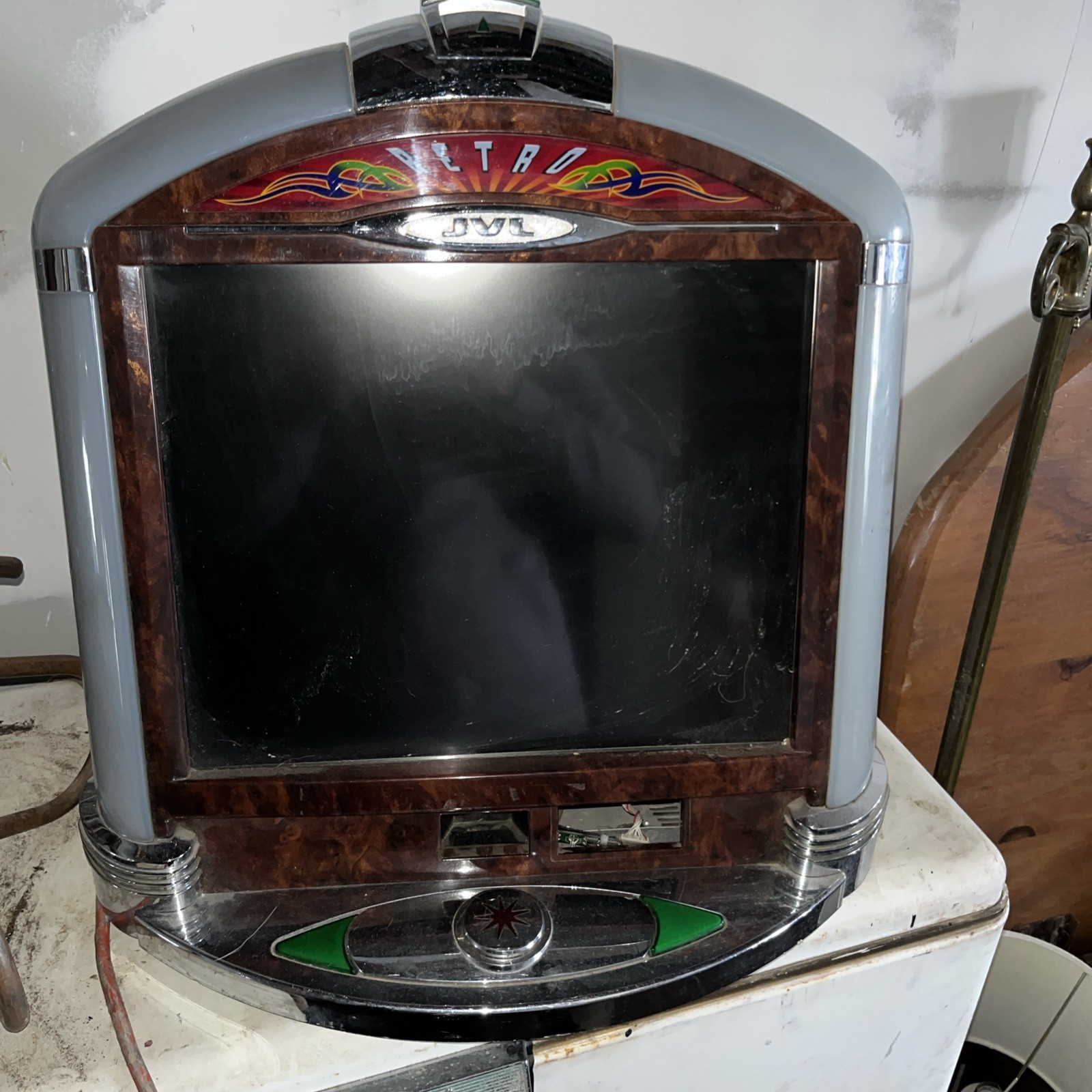 JVL RETRO iTouch 9+ Touchscreen Multi Arcade Video Game Machine – Megatouch