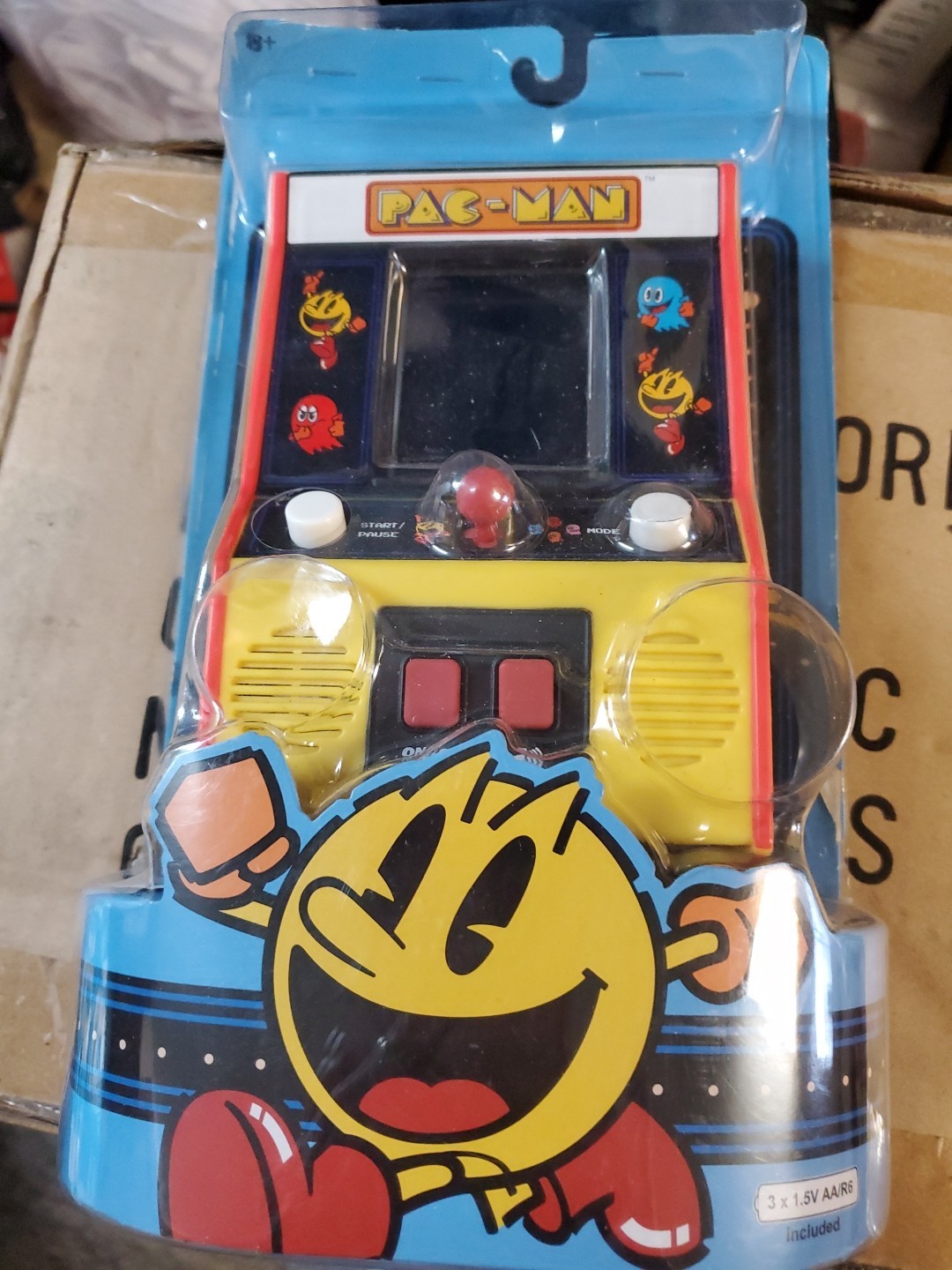 PAC-MAN Mini Arcade Game 6″ Handheld Machine Basic Fun Portable Battery Op NEW