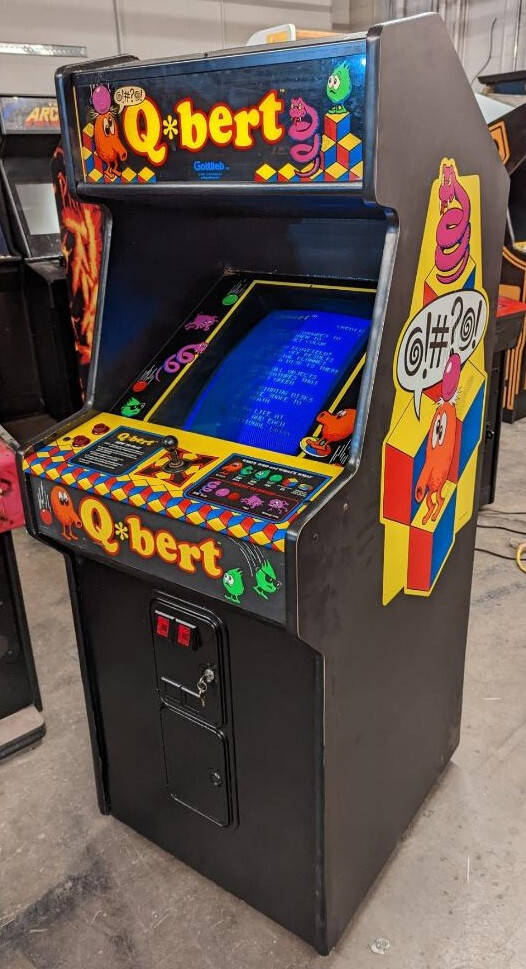 Q*BERT ARCADE MACHINE by GOTTLIEB 1982 (Excellent Condition) *Rare*