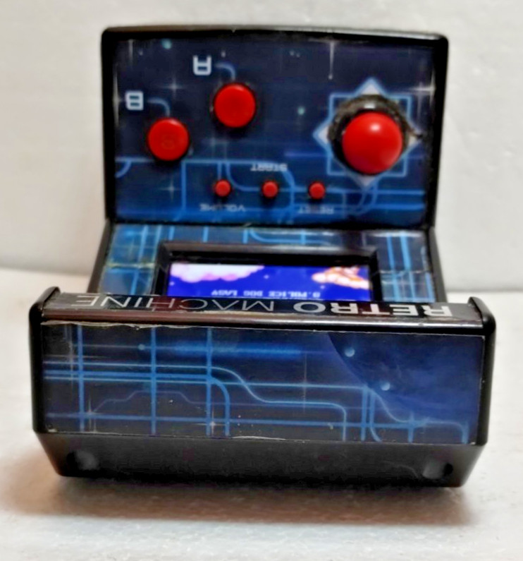 My Arcade – DGUN-2577 Retro Machine: Mini Video Game Arcade Cabinet – 200 Games