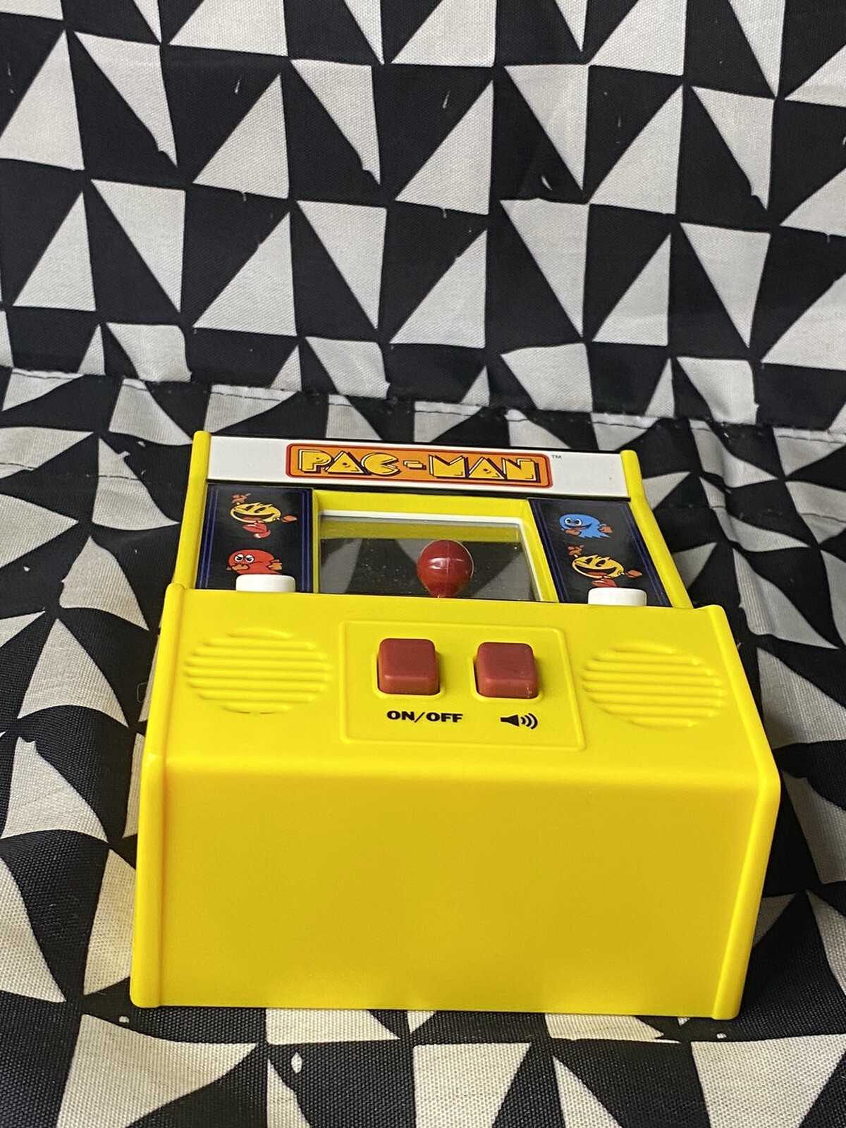 Pac-Man Mini Arcade Game Pacman Machine Handheld Nostalgia Classic Game Play