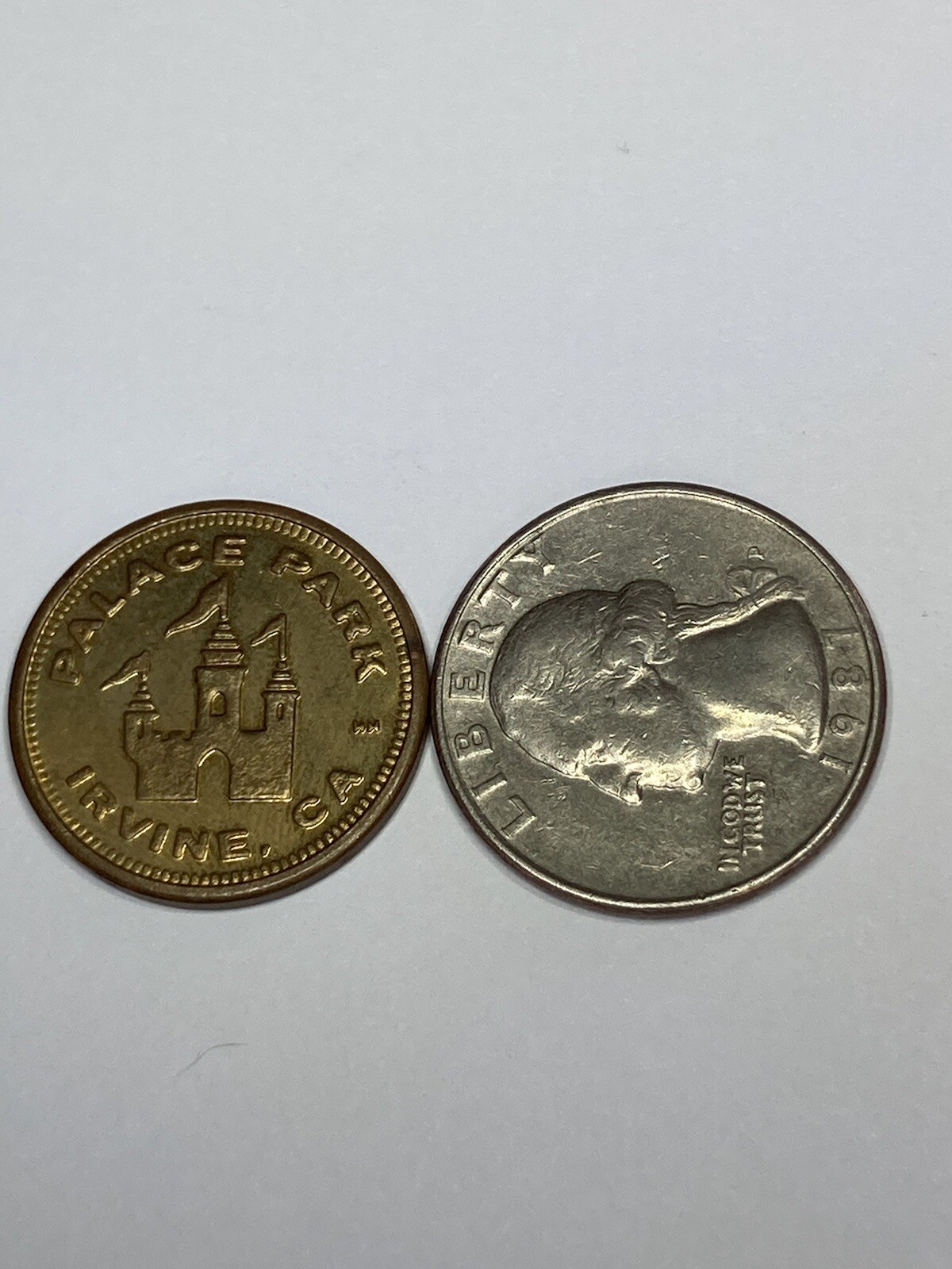 SCARCE PALACE PARK COCA-COLA ARCADE TOKEN IRVINE CALIFORNIA OBSOLETE #qe1