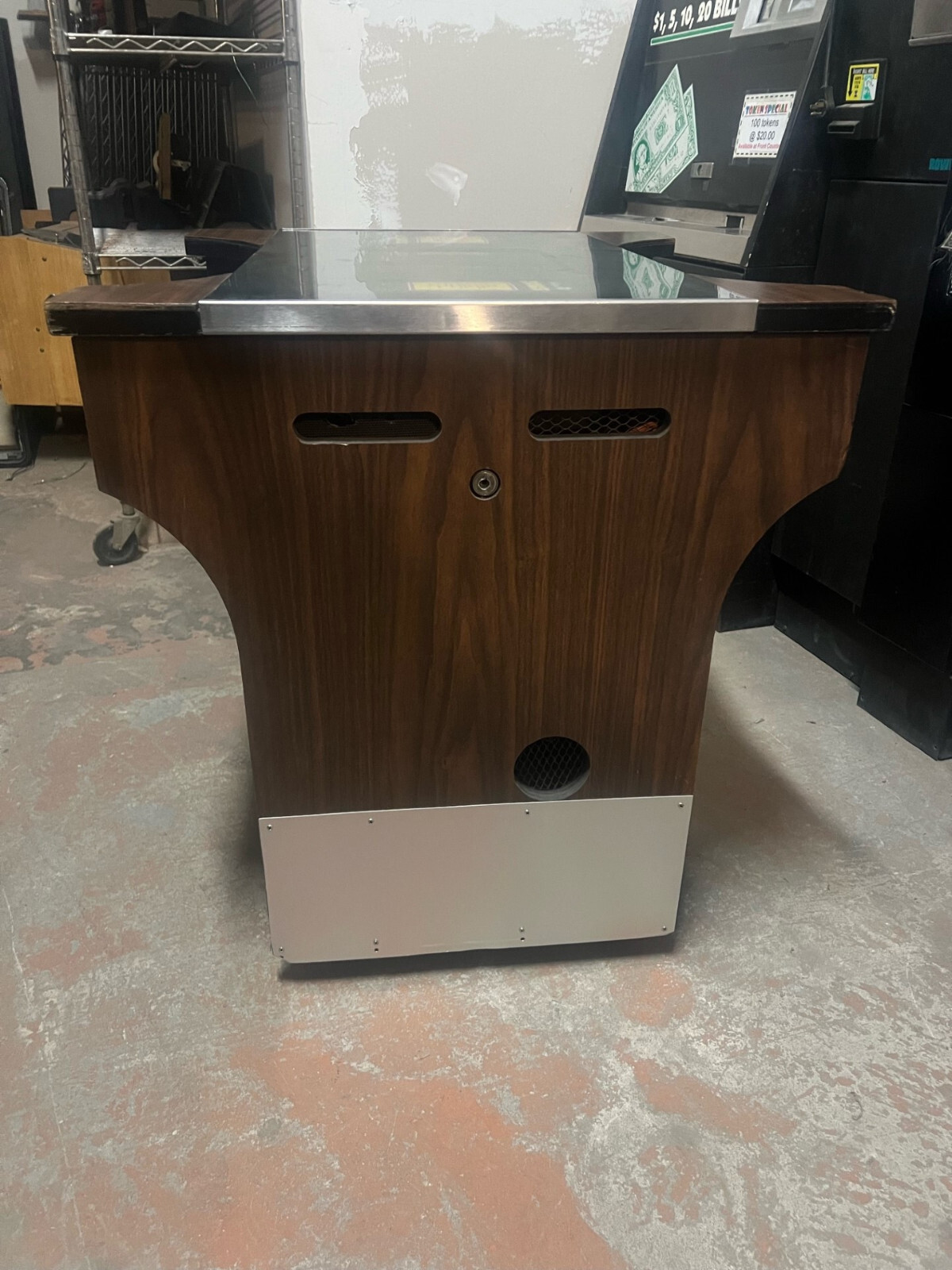 STARGATE Cocktail Table ARCADE MACHINE by WILLIAMS 1981 (Excellent Condition)