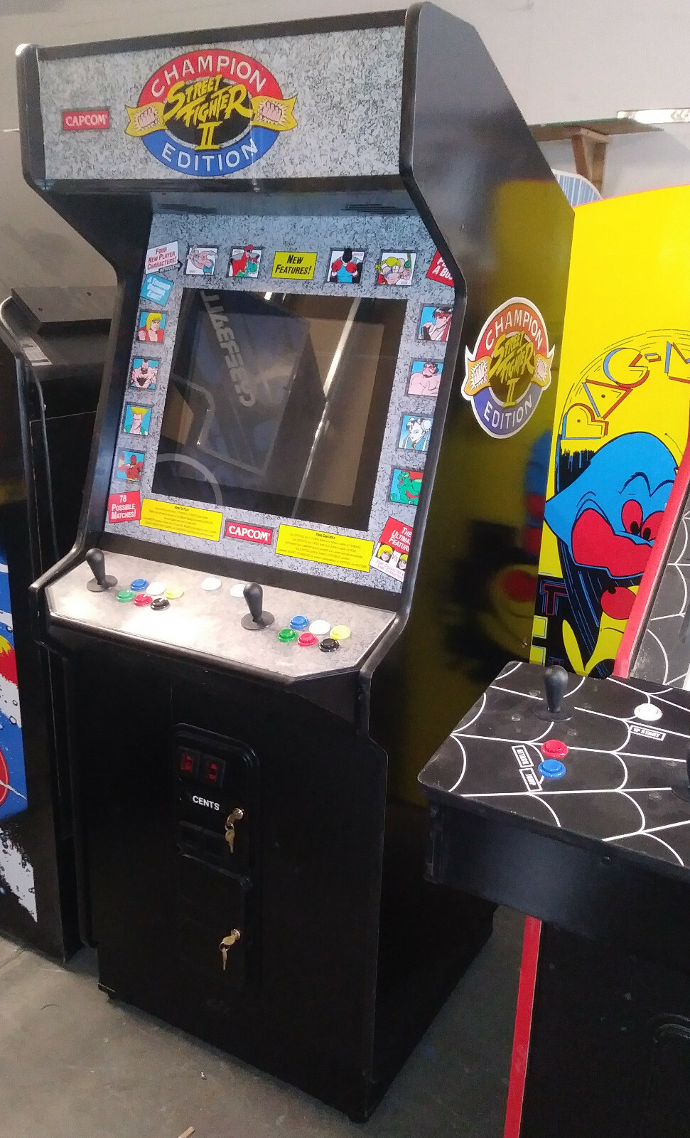 STREET FIGHTER II ARCADE MACHINE by CAPCOM (Excellent Condition)