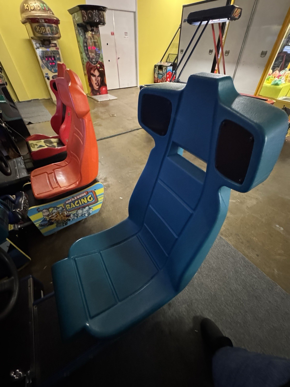 Midway Hydro Thunder Arcade Machine – 32” LED, Bill & Coin Acceptor – Works 100%