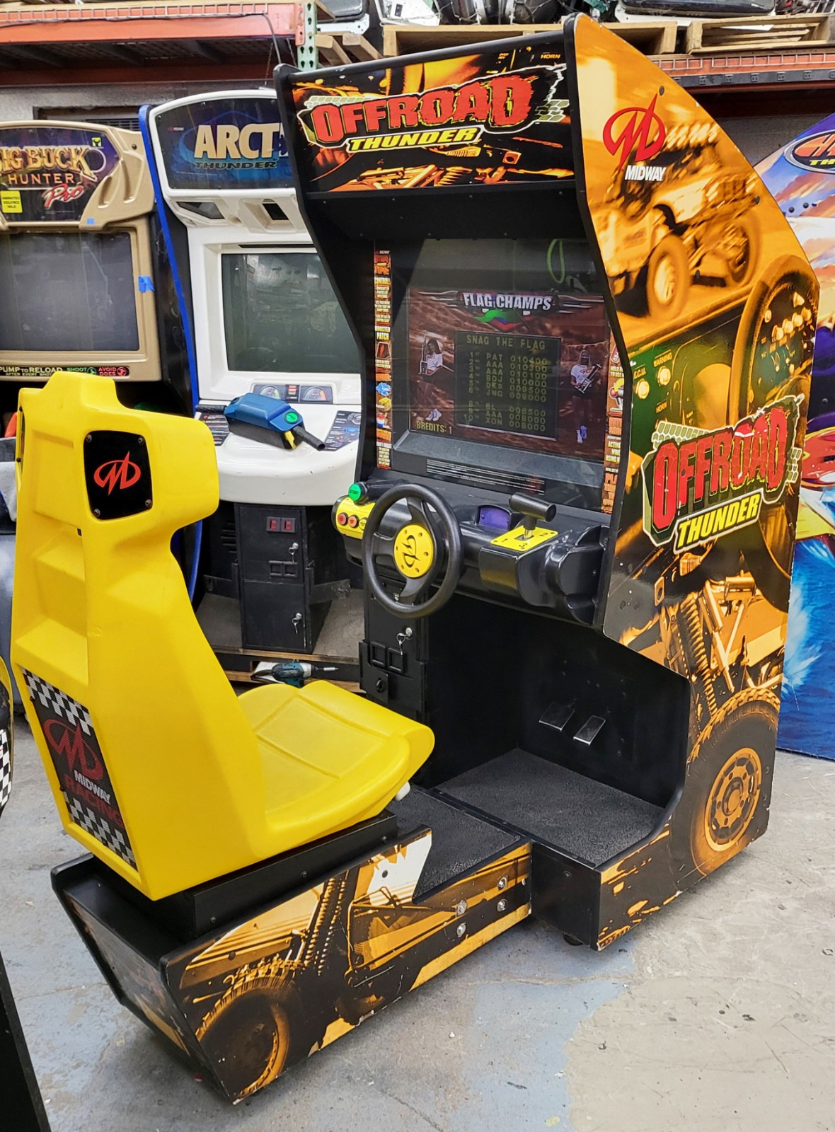 Midway OFFROAD THUNDER Sit Down Arcade Driving Video Game Machine – 24″ LCD