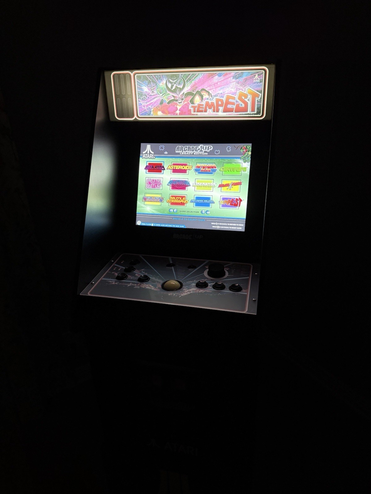 TEMPEST – Atari Legacy Edition / Arcade1Up – 12 Games with Riser & Tempest Stool