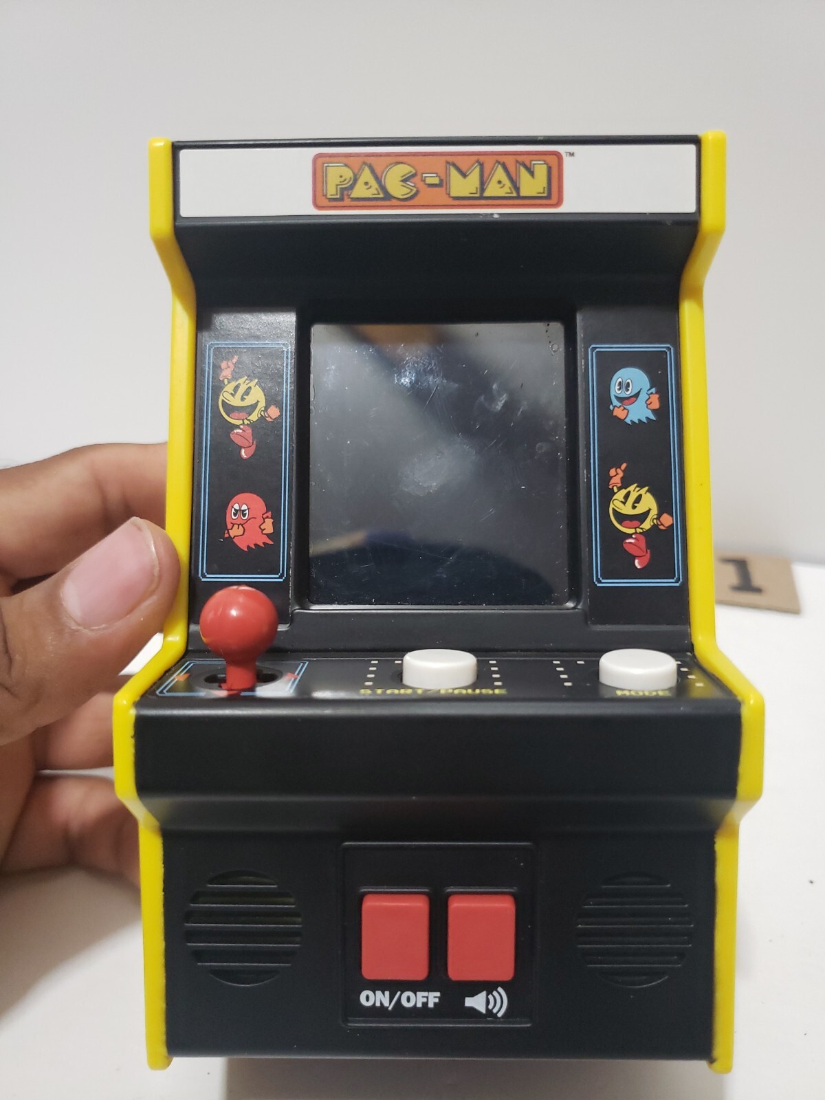 Basic Fun Arcade Classics Pac-Man #07 Handheld Mini Color Arcade 09562 Tested