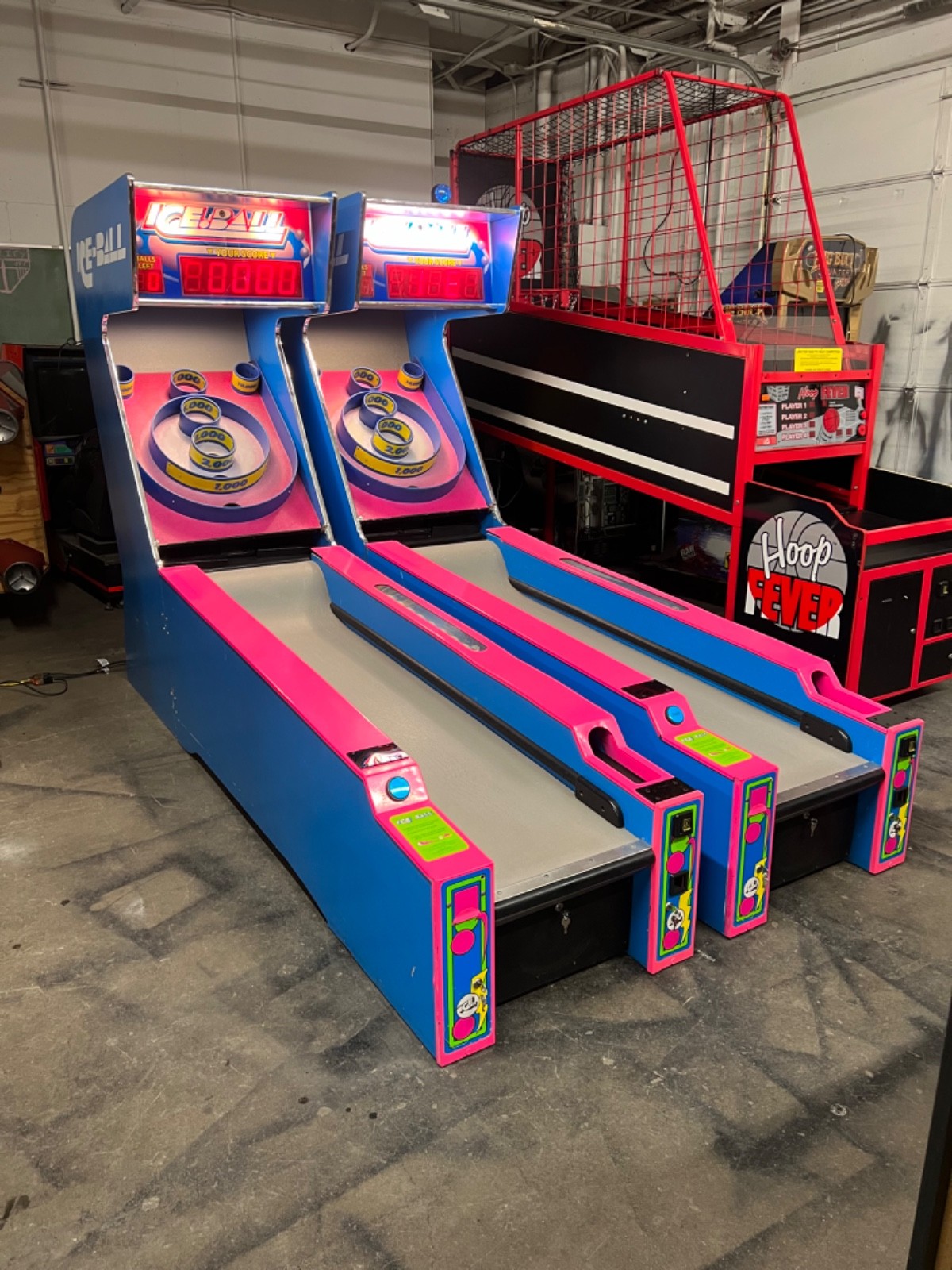 ICEBALL SKEEBALL MACHINE by ICE (Excellent) *RARE*