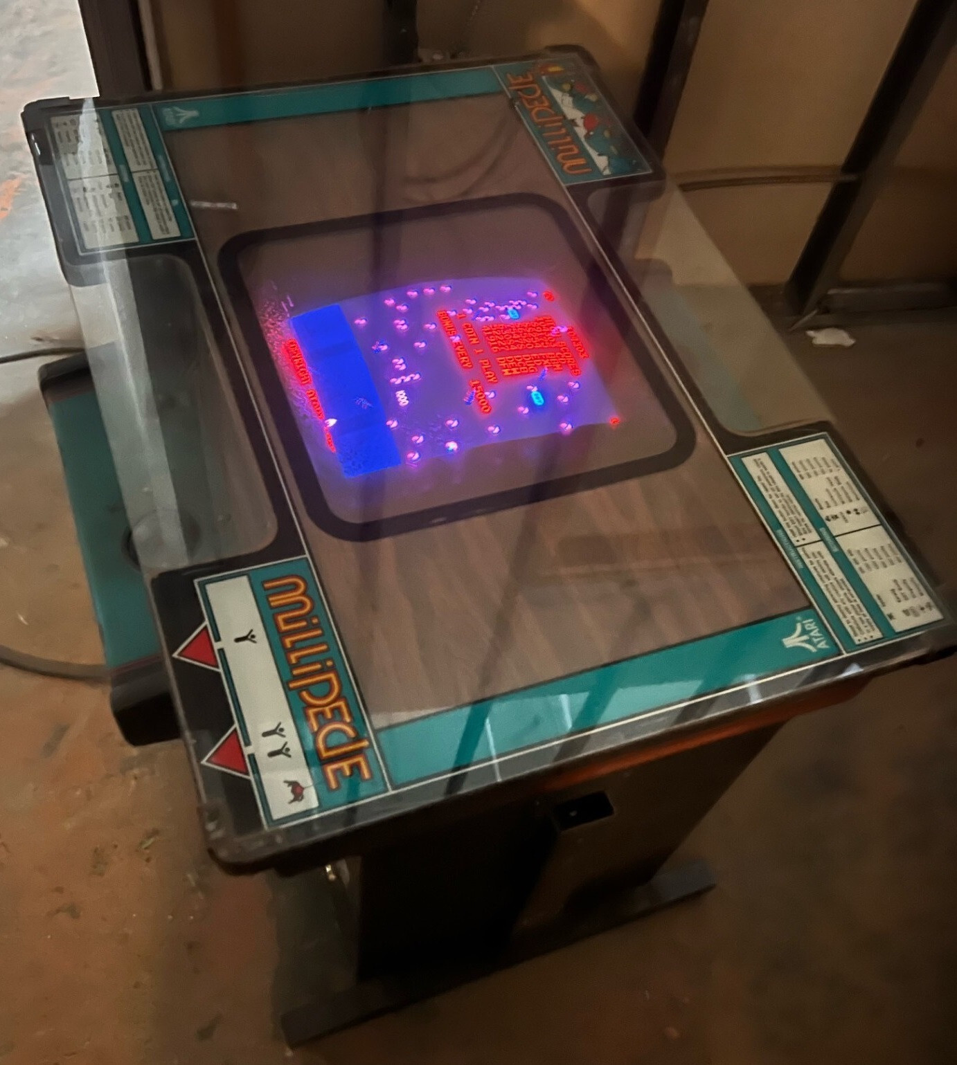 MILLIPEDE ARCADE COCKTAIL MACHINE by ATARI 1980 (Excellent Condition) *RARE*
