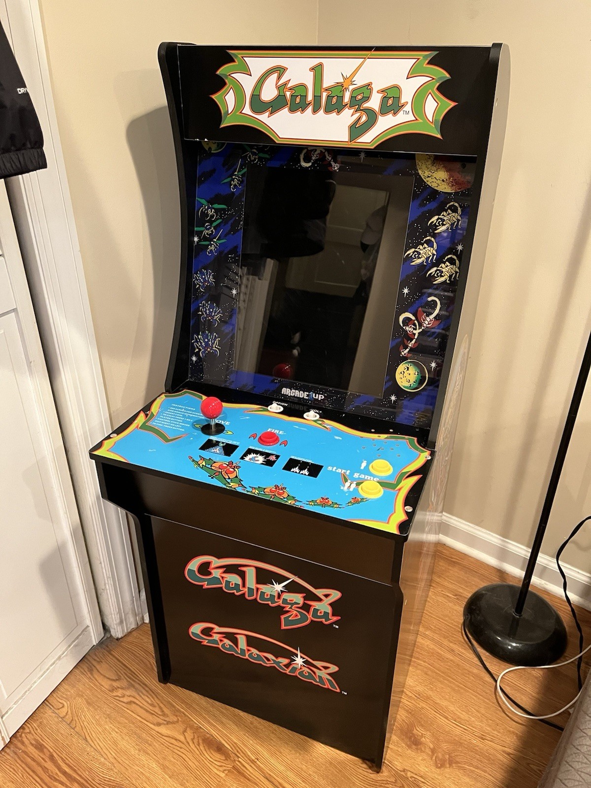 Galaga / Galaxian Retro Arcade Game Machine Stand Up / Arcade1Up 7031