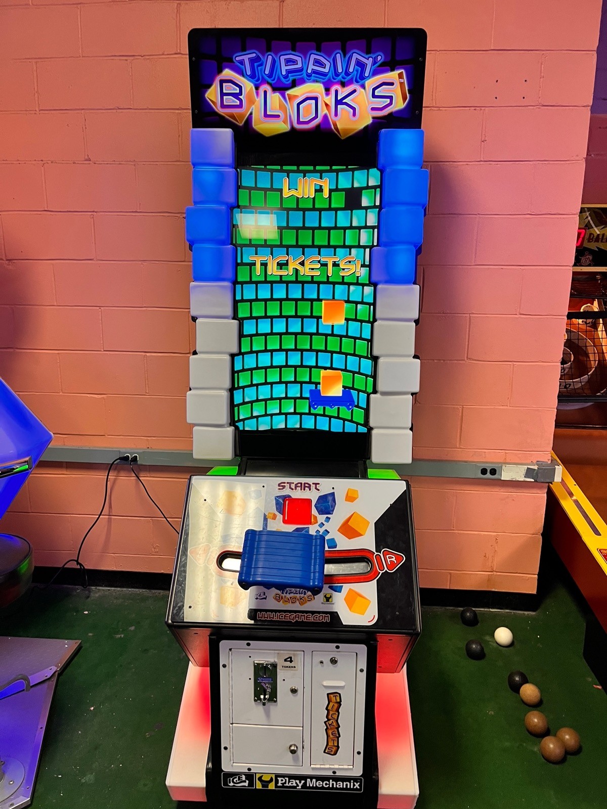 Coin Operated Tippin Bloks Game by ICE