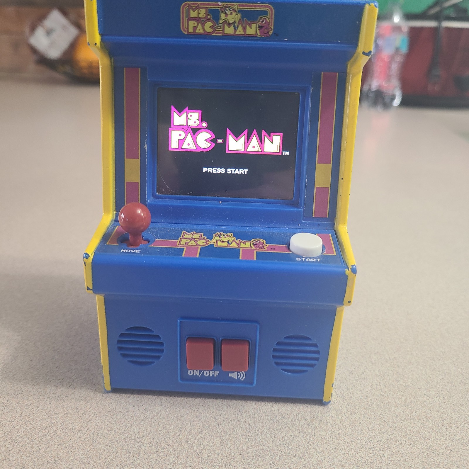 Arcade Classics Ms.Pac-Man Hand Held #09615 Retro Mini Arcade Game 2018