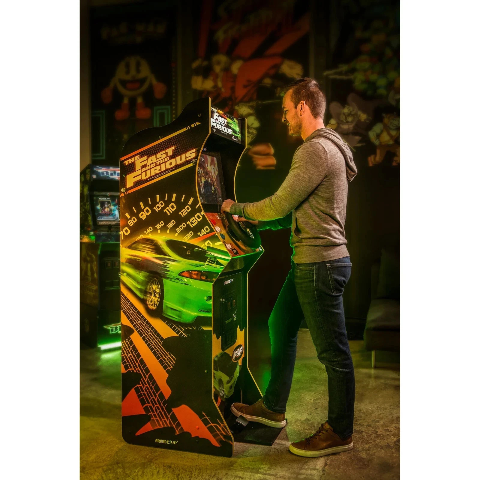2 Classic games, and 17-inch LCD screen Fast & The Furious Deluxe Arcade Game