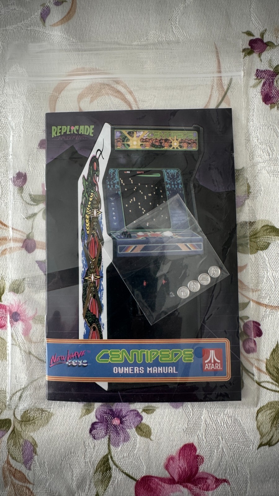 New Wave Toys Limited Edition Replicade Centipede 1/6 Scale Arcade Machine