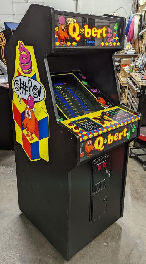 Q*BERT ARCADE MACHINE by GOTTLIEB 1982 (Excellent Condition) *Rare*