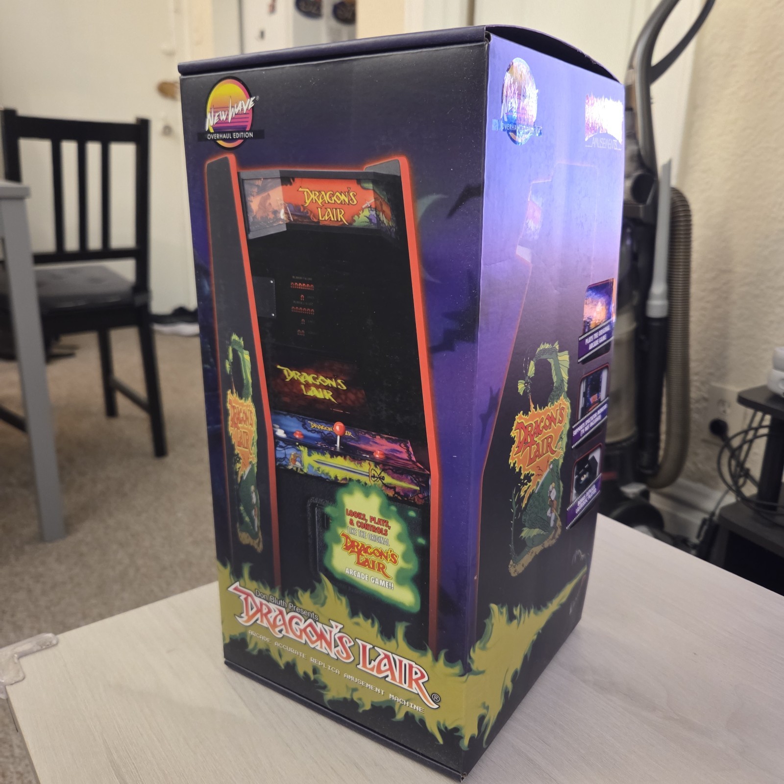 New Wave Toys – Replicade – Dragon’s Lair – Overhaul Red Edition