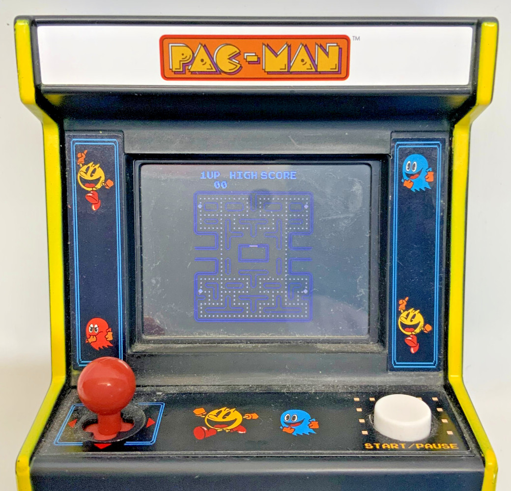 Pac-Man Micro Player Pro: 5.5″ Mini Arcade Machine, Fully Playable Video Game