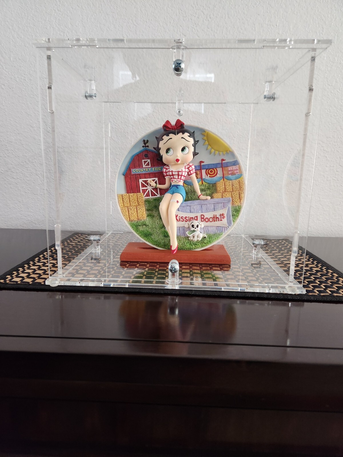 Clear Choice 6-Sided Acrylic Box – Easy to Assemble, for Displaying Collectibles