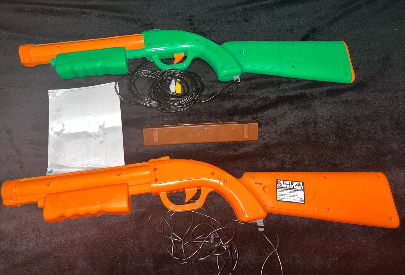 Tested Big Buck Hunter Pro Plug&Play TV Arcade Game 2 Guns WITH SENSOR INCLUDED